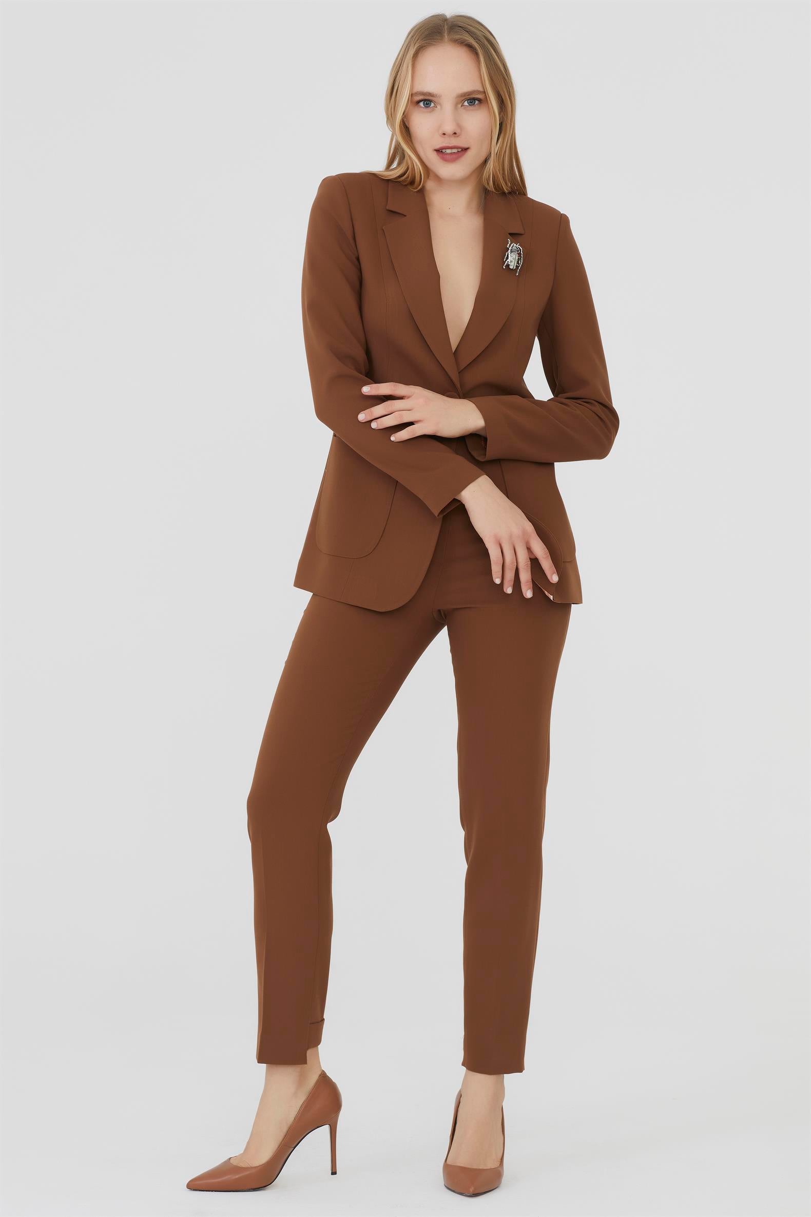 2685-308 SUIT (P)