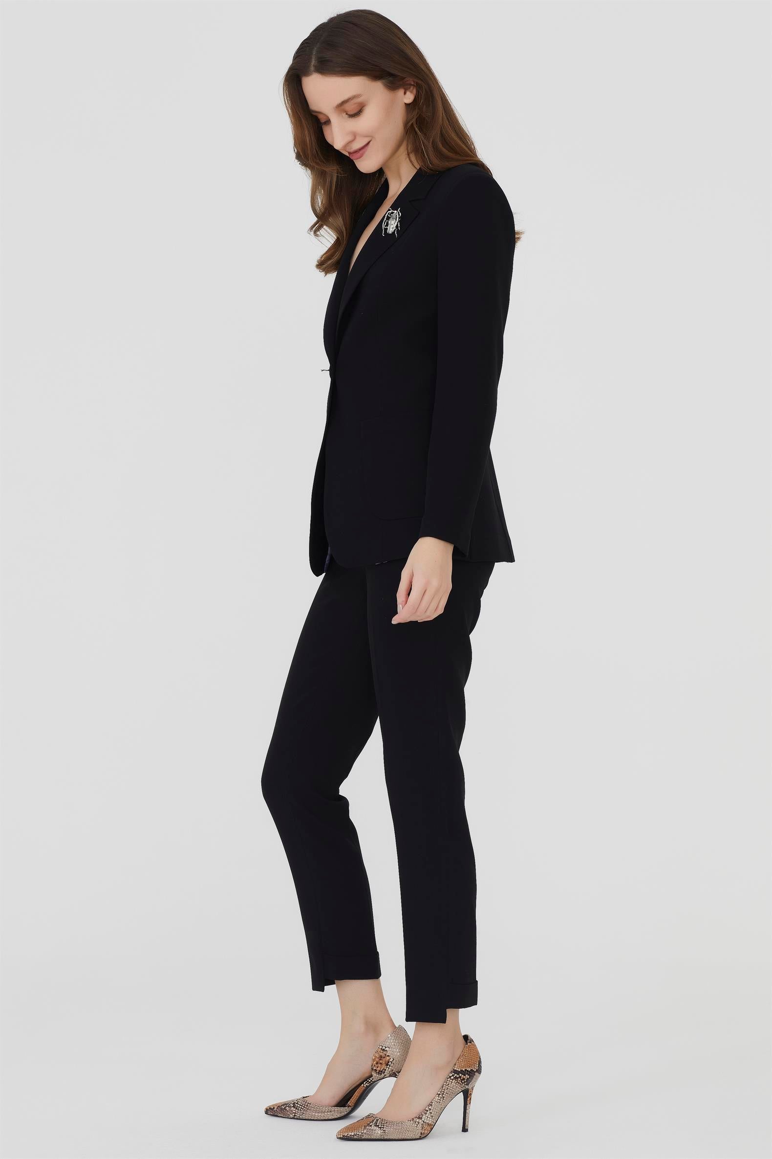 2685-308 SUIT (P)
