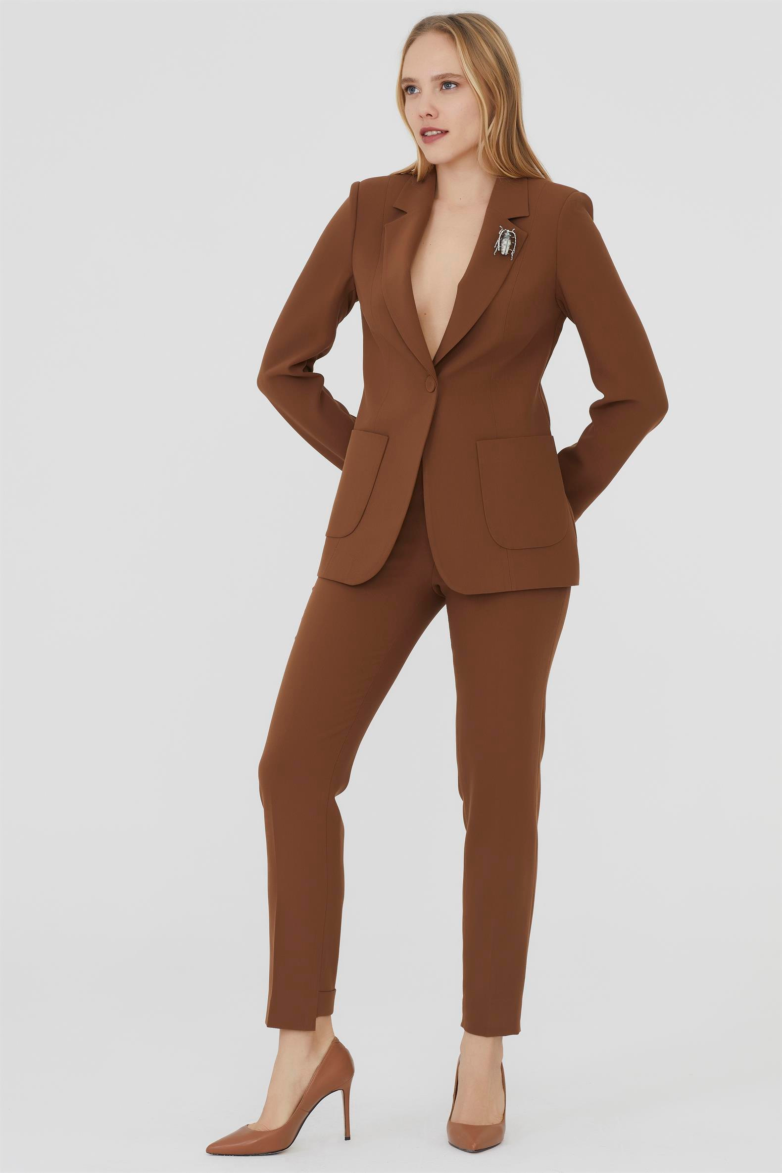 2685-308 SUIT (P)