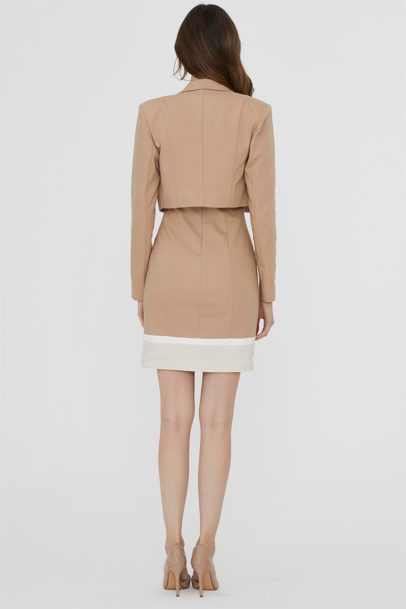 2723-143 SUIT (D)