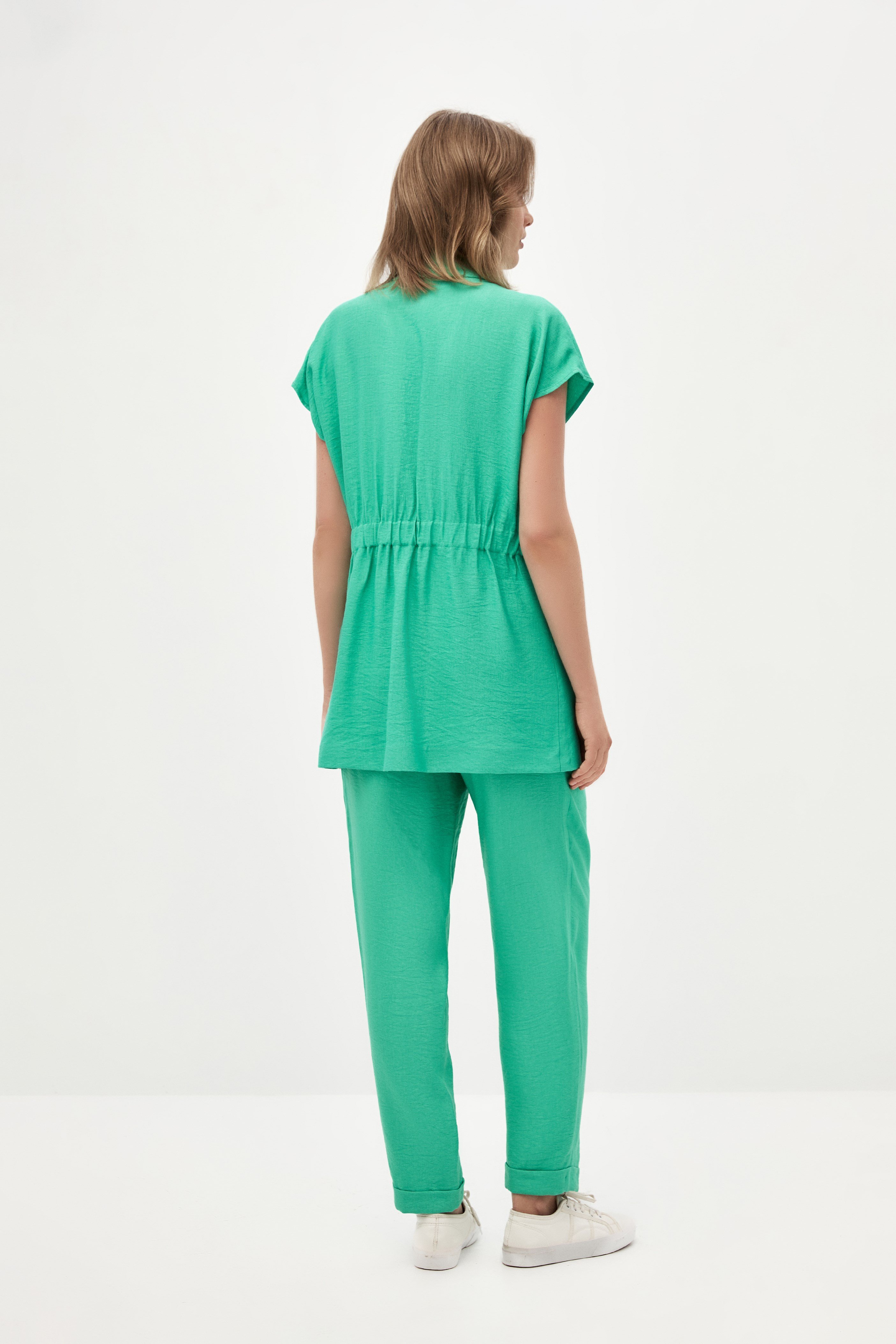 2746-182 SUIT (P)