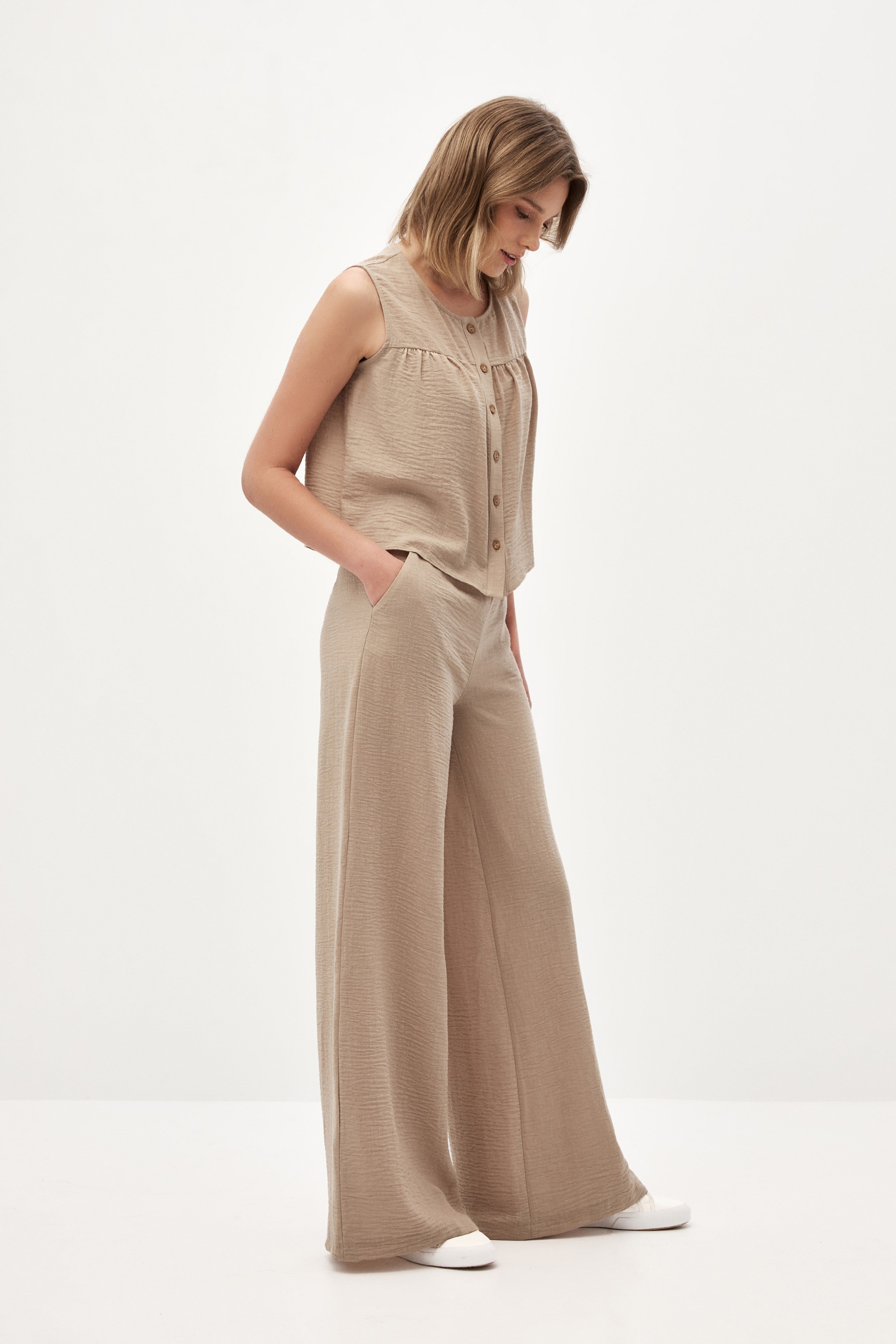 2758-385 SUIT (P)