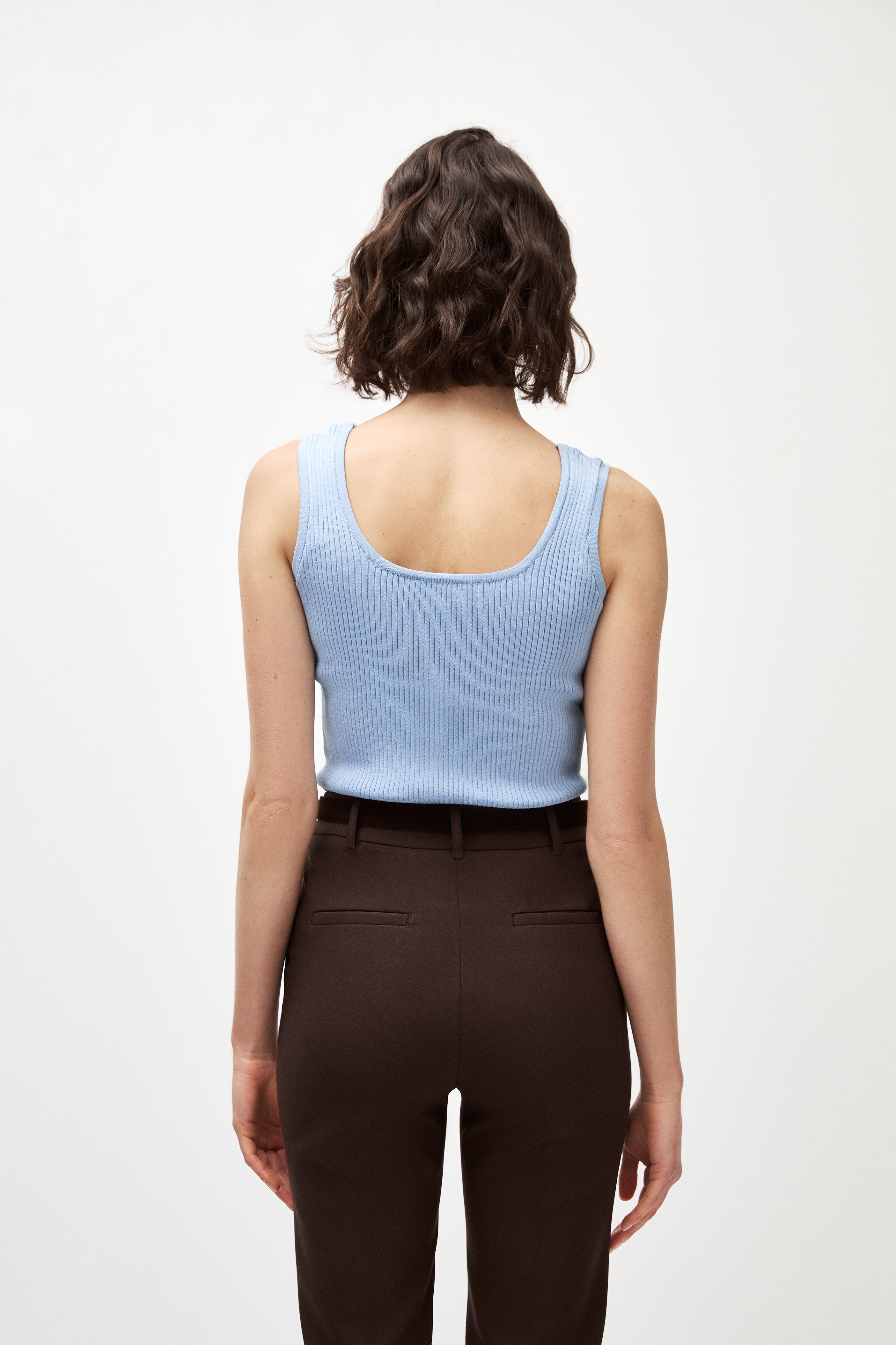 4357-0205 KNITWEAR