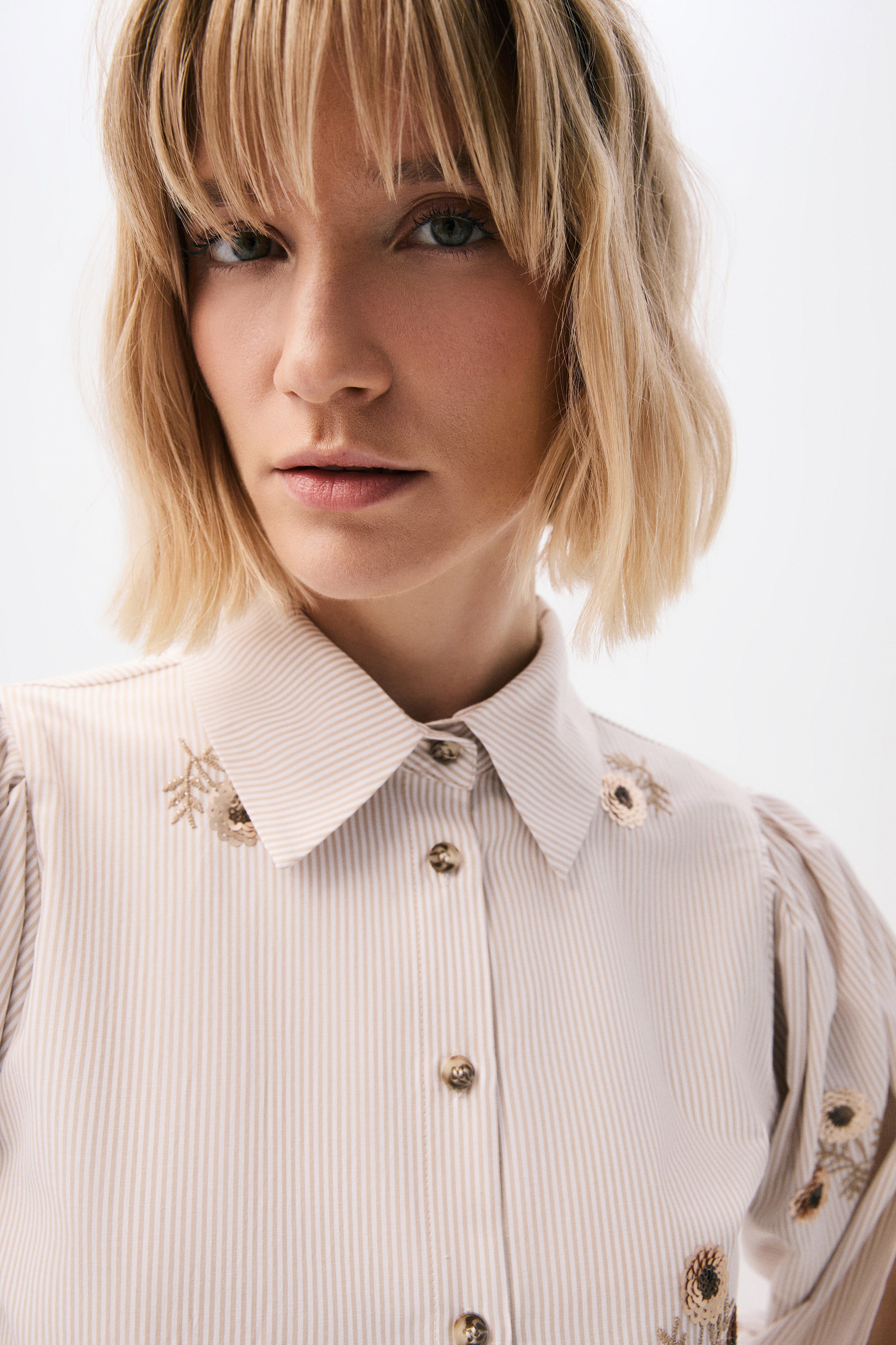 4417-0256 BLOUSE