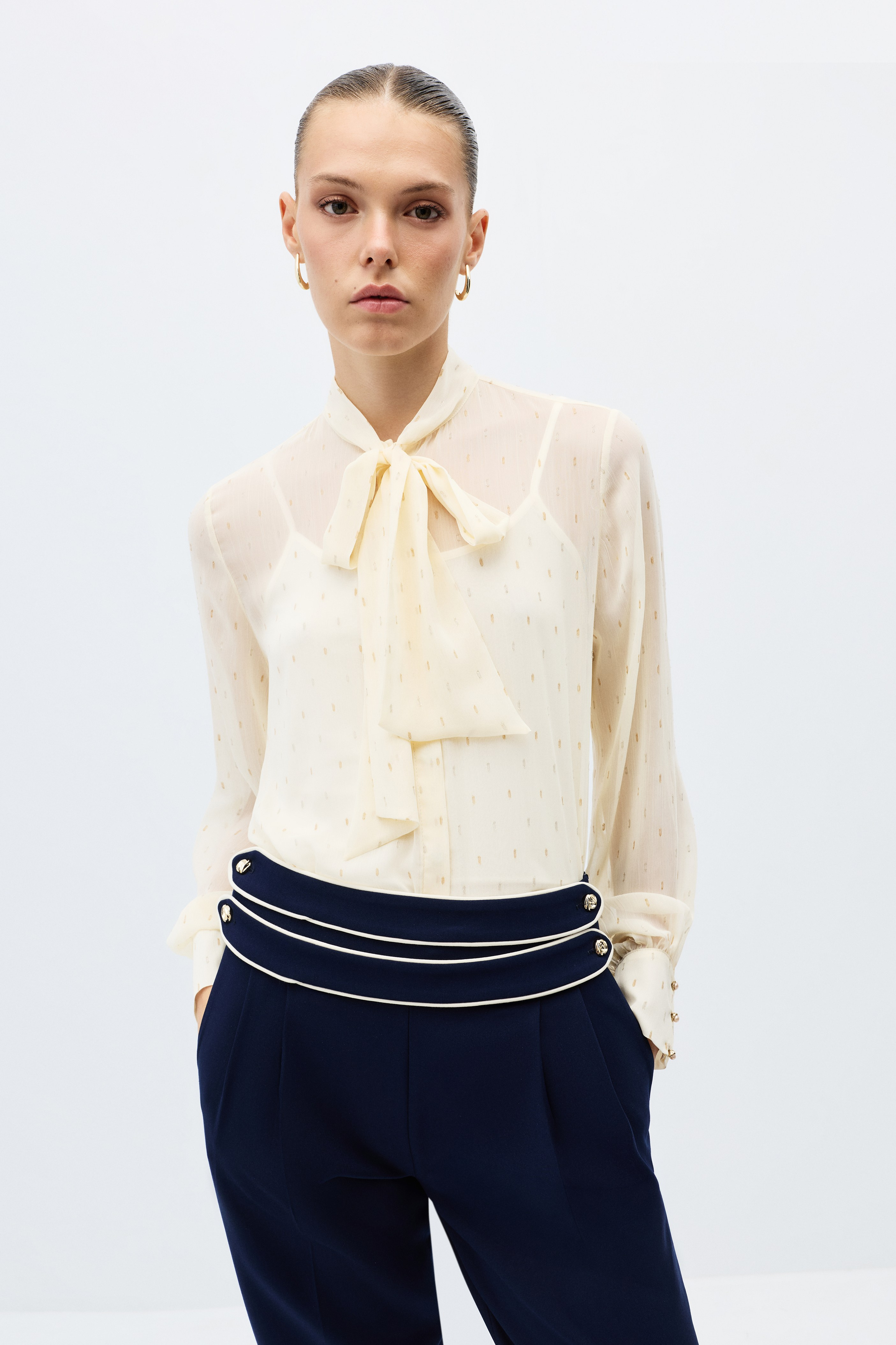 4436-0329 BLOUSE