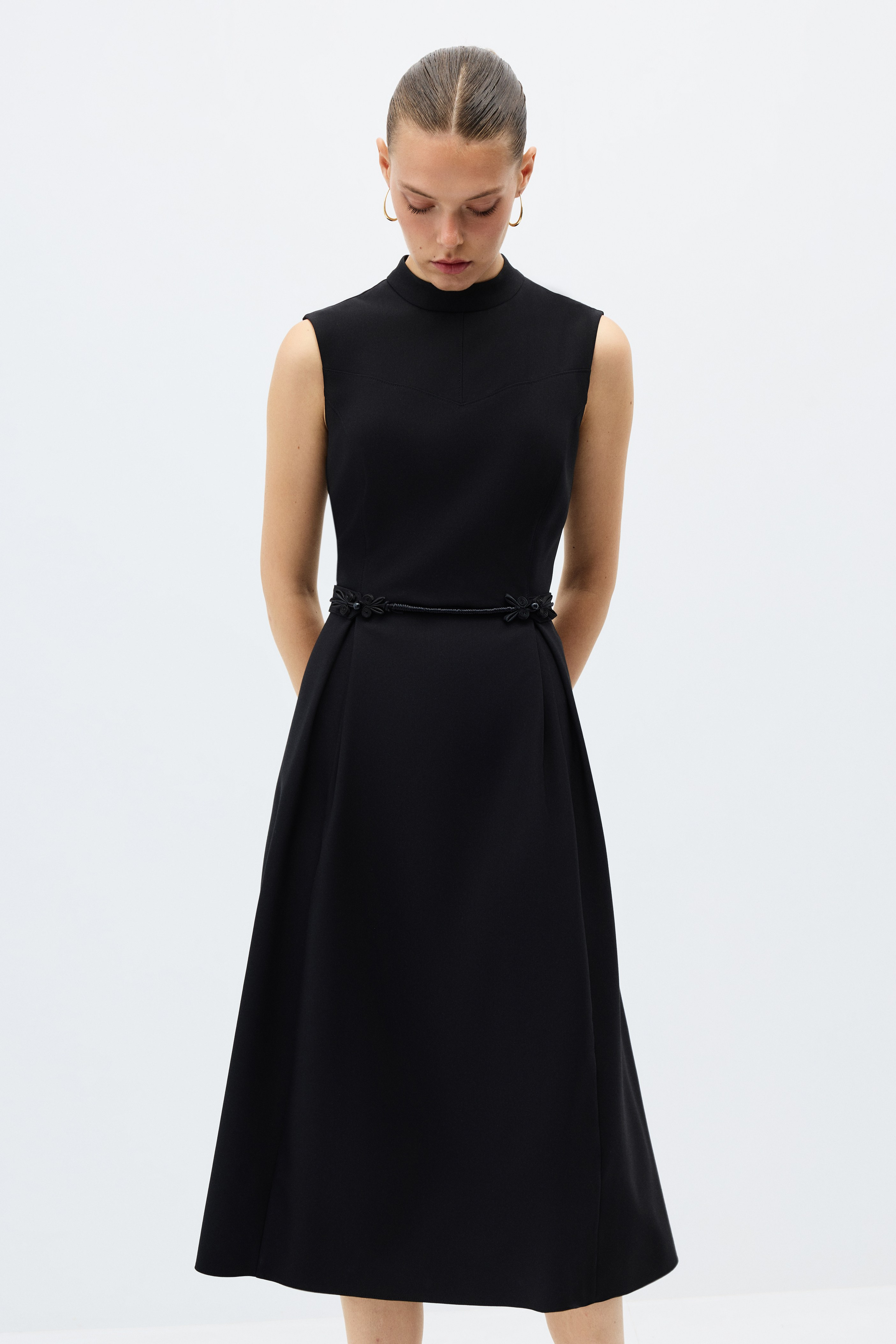 6597-0132 DRESS