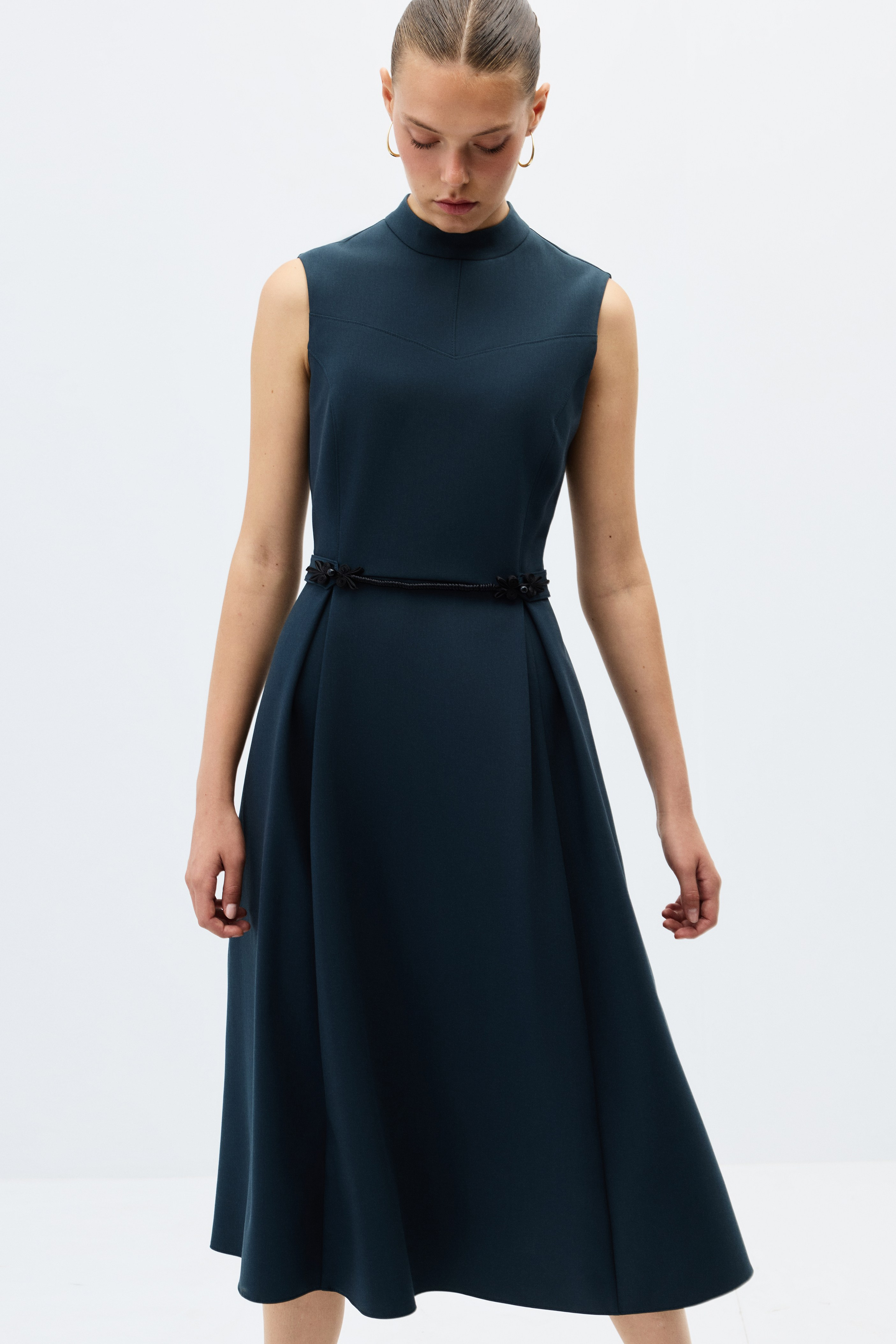 6597-0132 DRESS