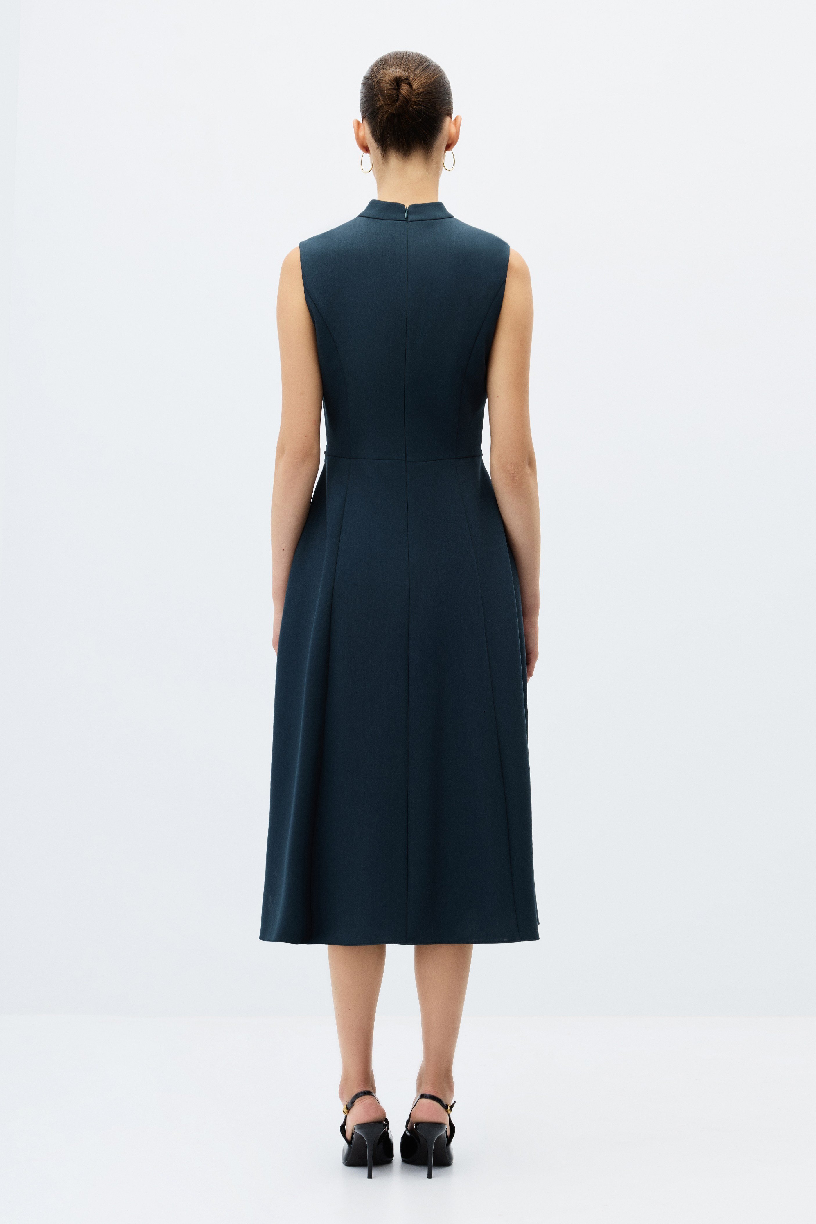 6597-0132 DRESS