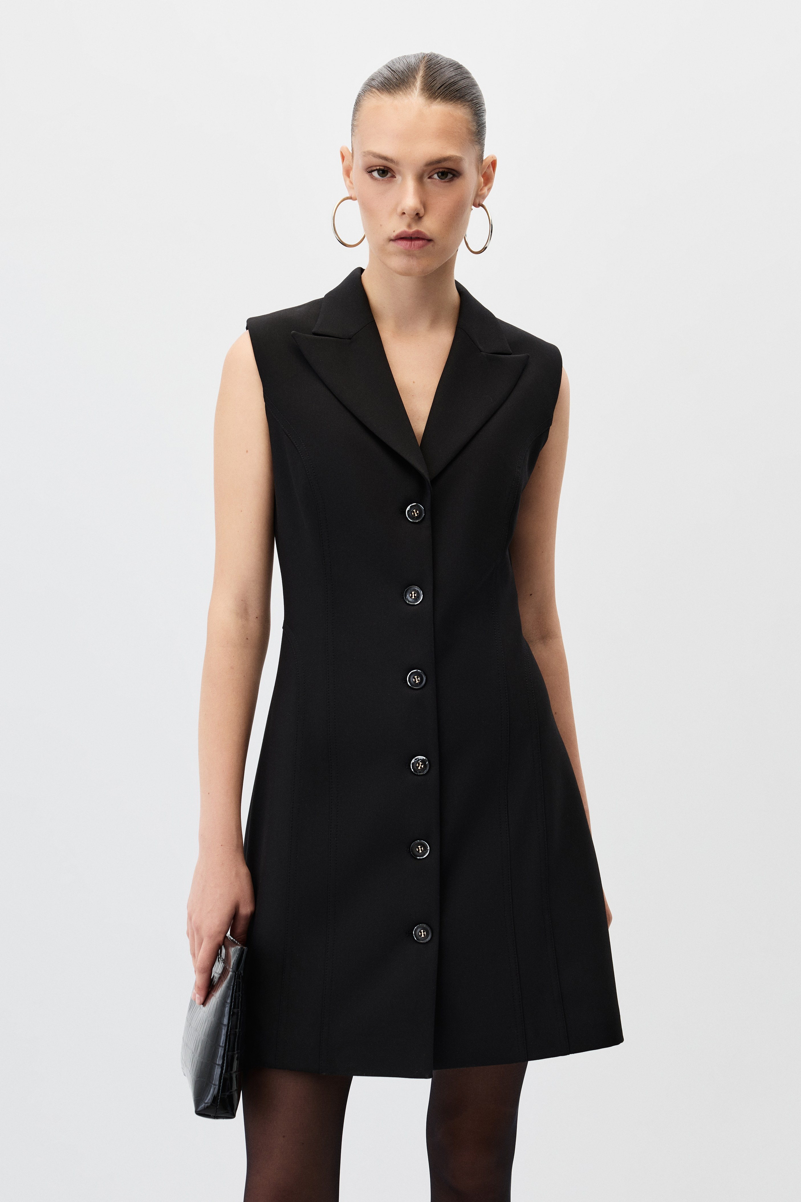 6600-0132 DRESS