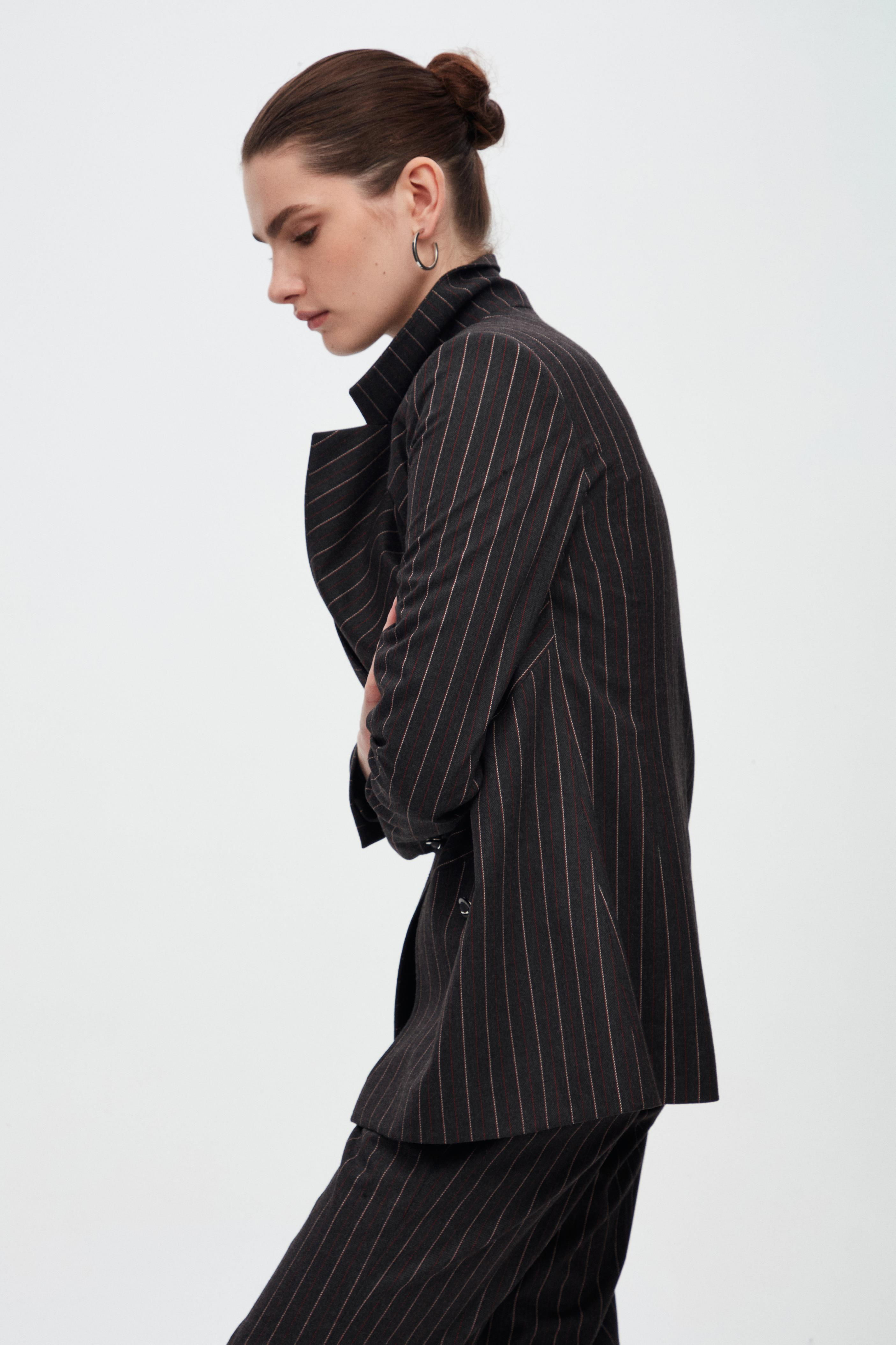 ÇİZGİLİ KRUVAZE BLAZER TAKIM