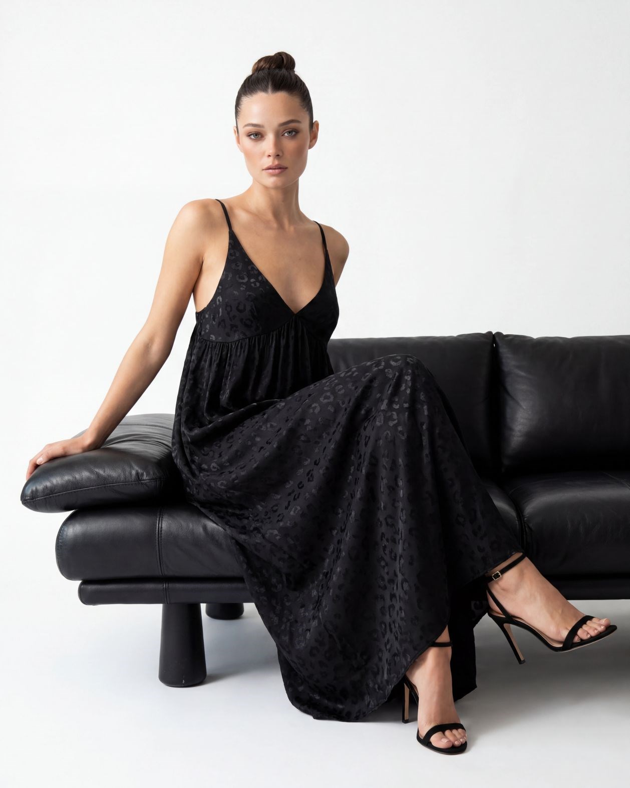 7351 DRESSTERNI