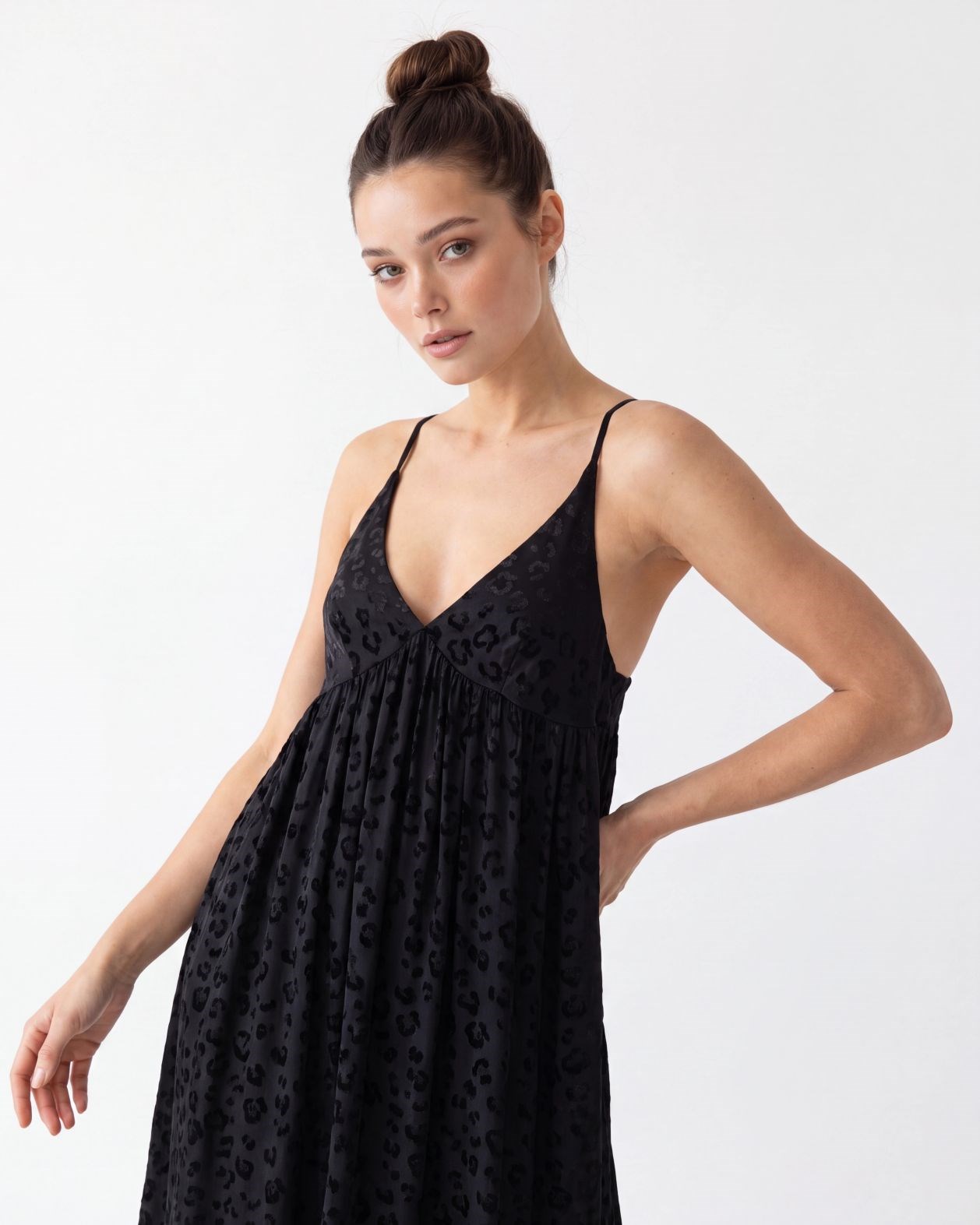 7351 DRESSTERNI