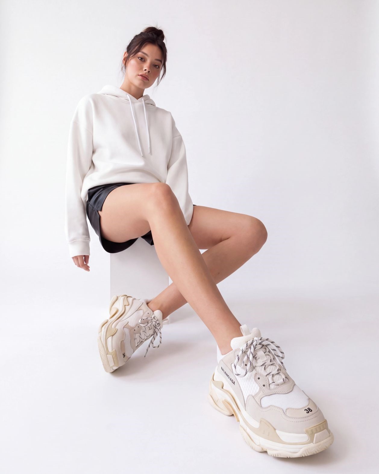 7538 SWEAT-EKRU