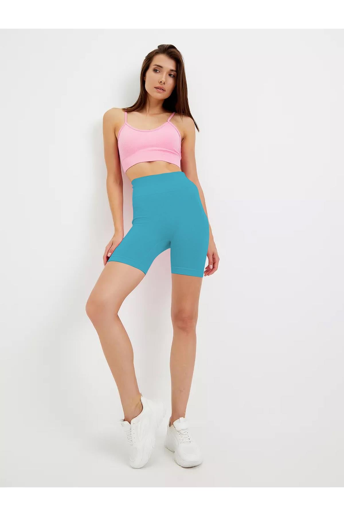 Jerovin Model Seamless Toparlayıcı Biker Push Up Etkili Kısa Şort Buzmavi Renk
