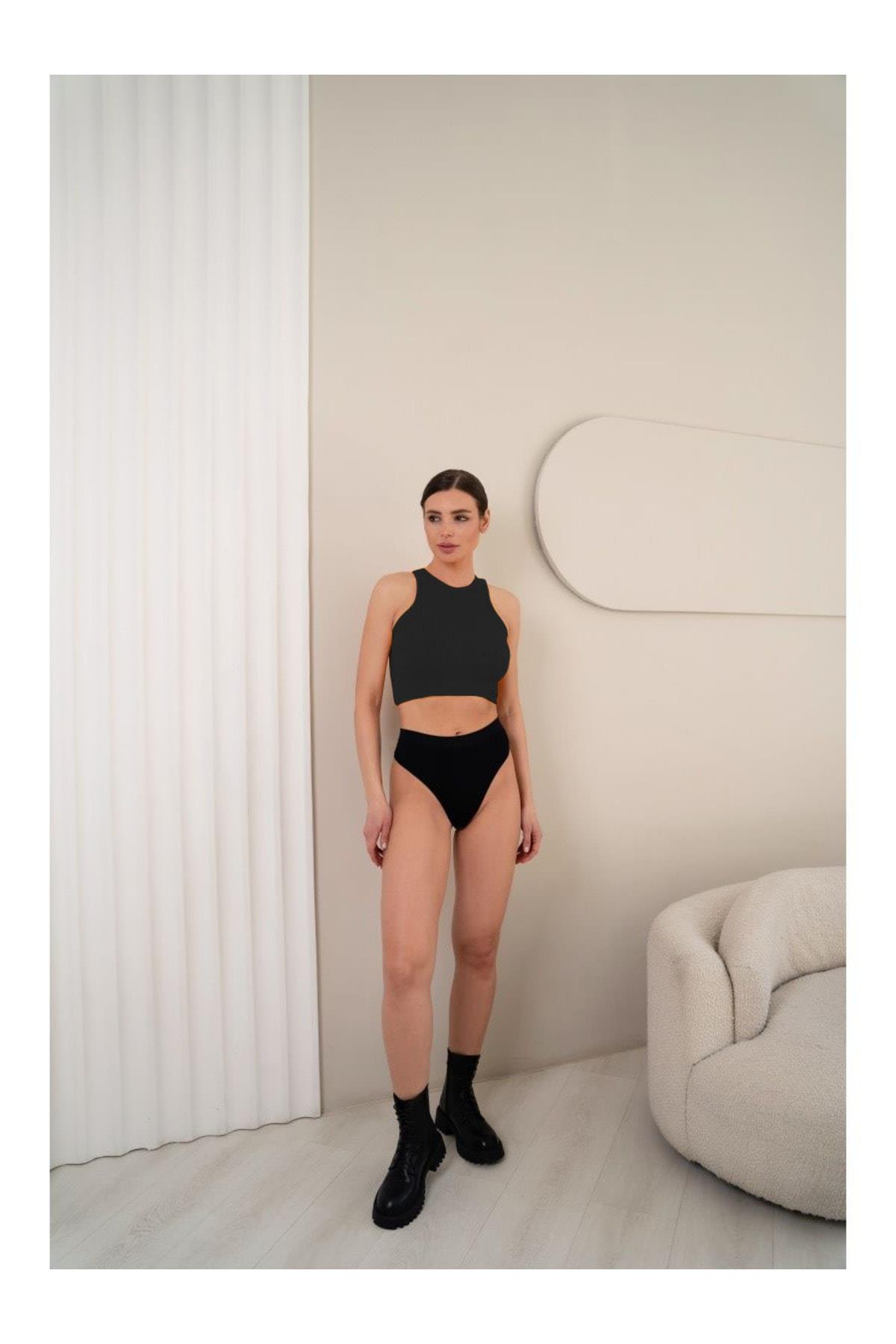 Murana Model Dikişsiz Toparlayıcı Büstiyer Crop Seamless Model Spor Crop Siyah Renk