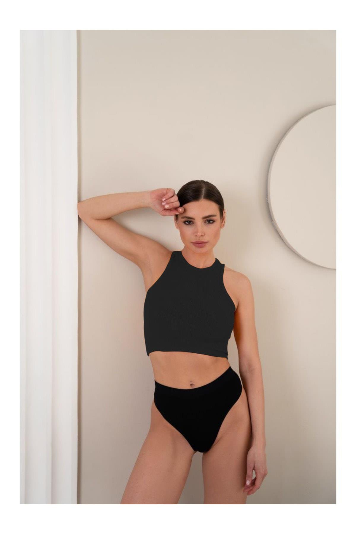 Murana Model Dikişsiz Toparlayıcı Büstiyer Crop Seamless Model Spor Crop Siyah Renk