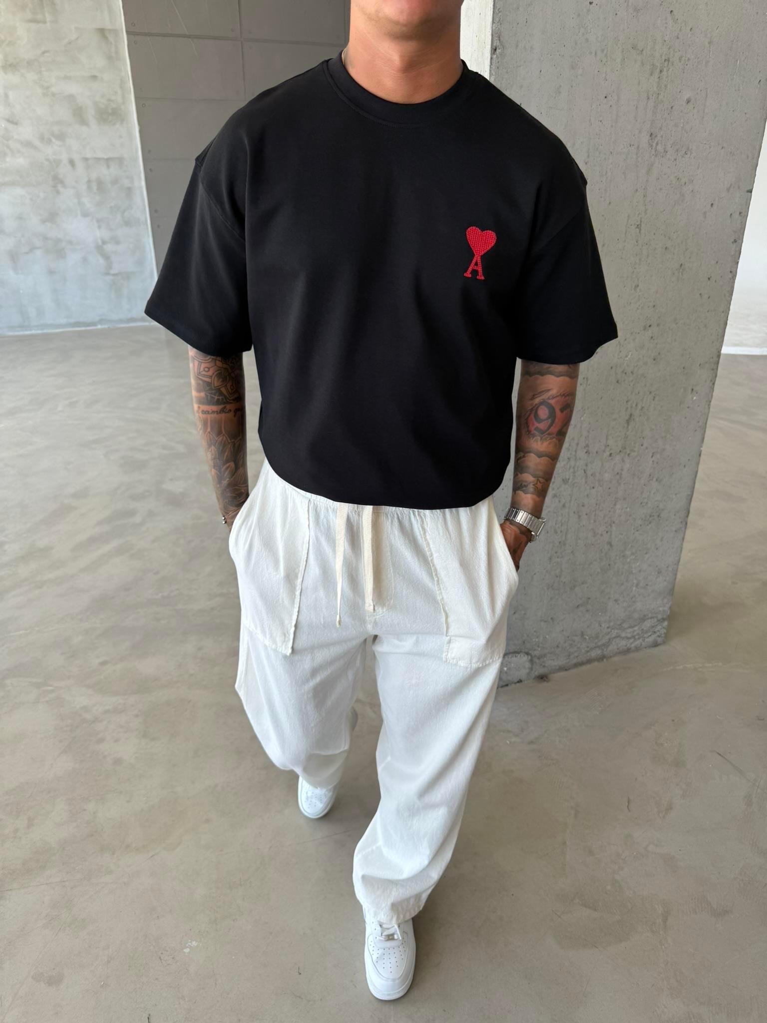 A Kalp Nakışlı Basic T-Shirt - Siyah