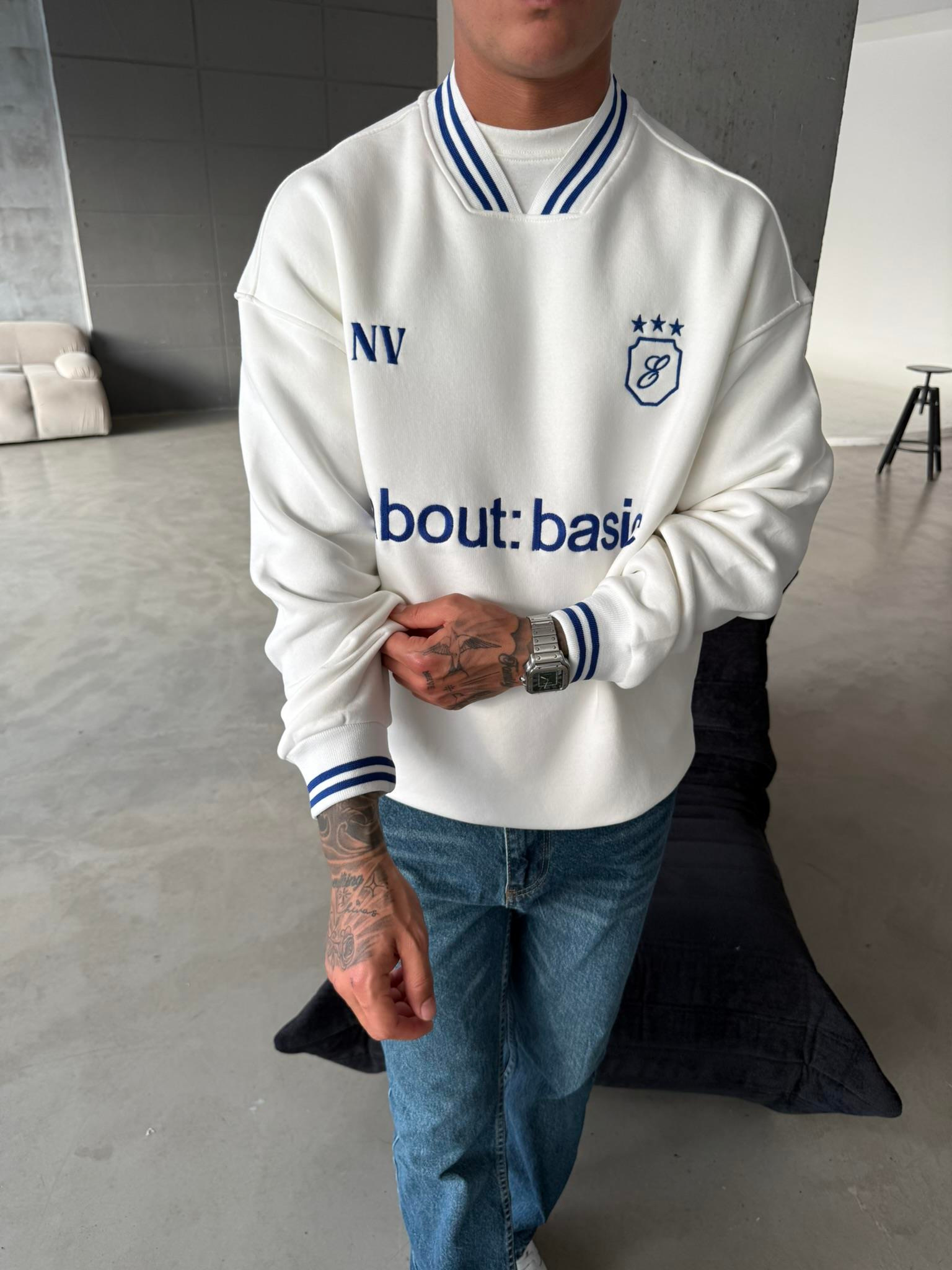 About Basic Sweatshirt - Mavi