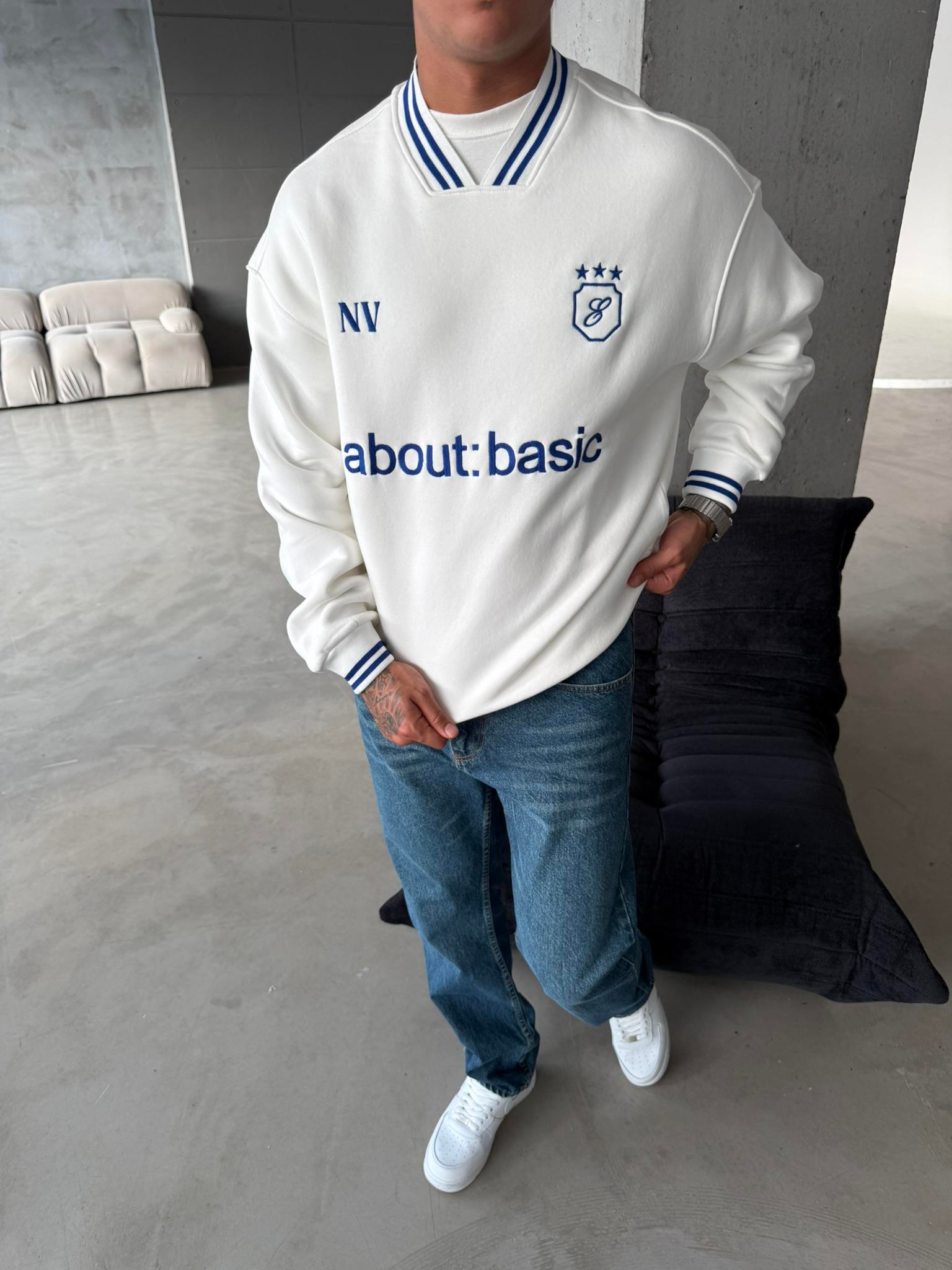 About Basic Sweatshirt - Mavi