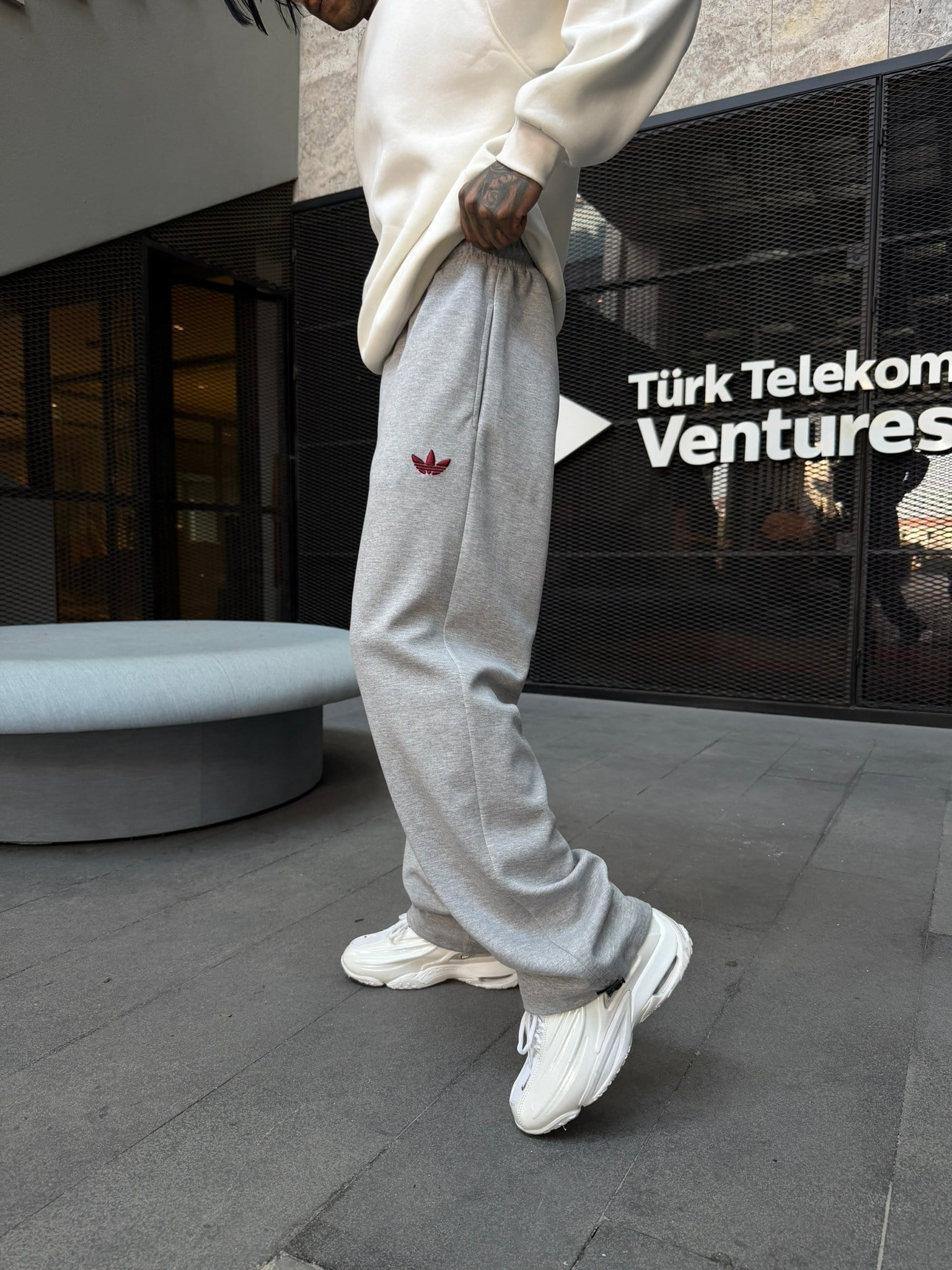 AD Basic Nakışlı Baggy Eşofman - Gri