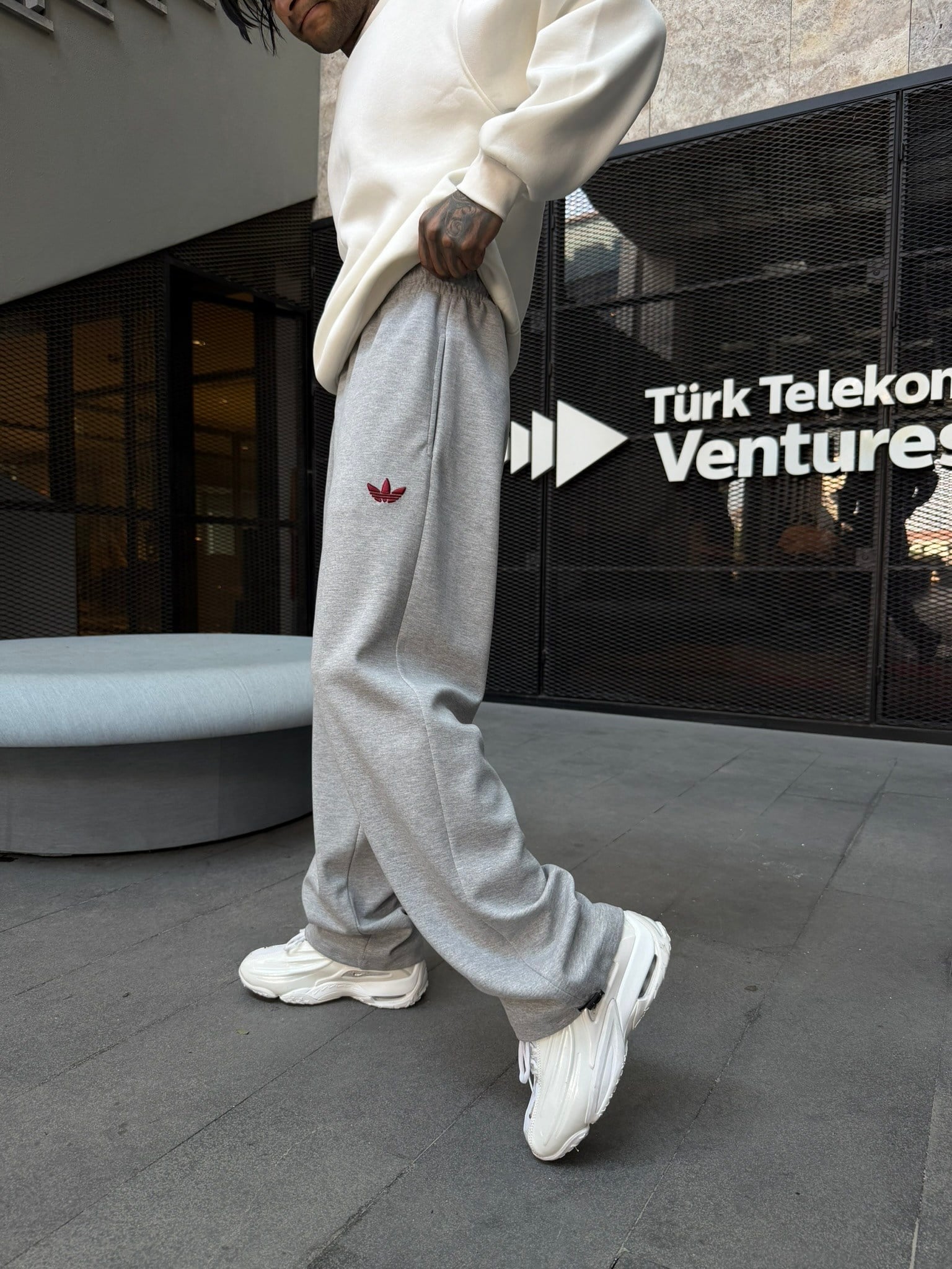 AD Basic Nakışlı Baggy Eşofman - Gri