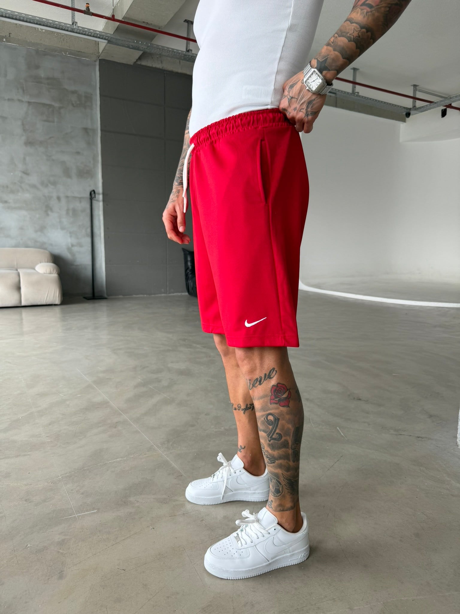 Basic Tek Nakışlı Şort - Kırmızı