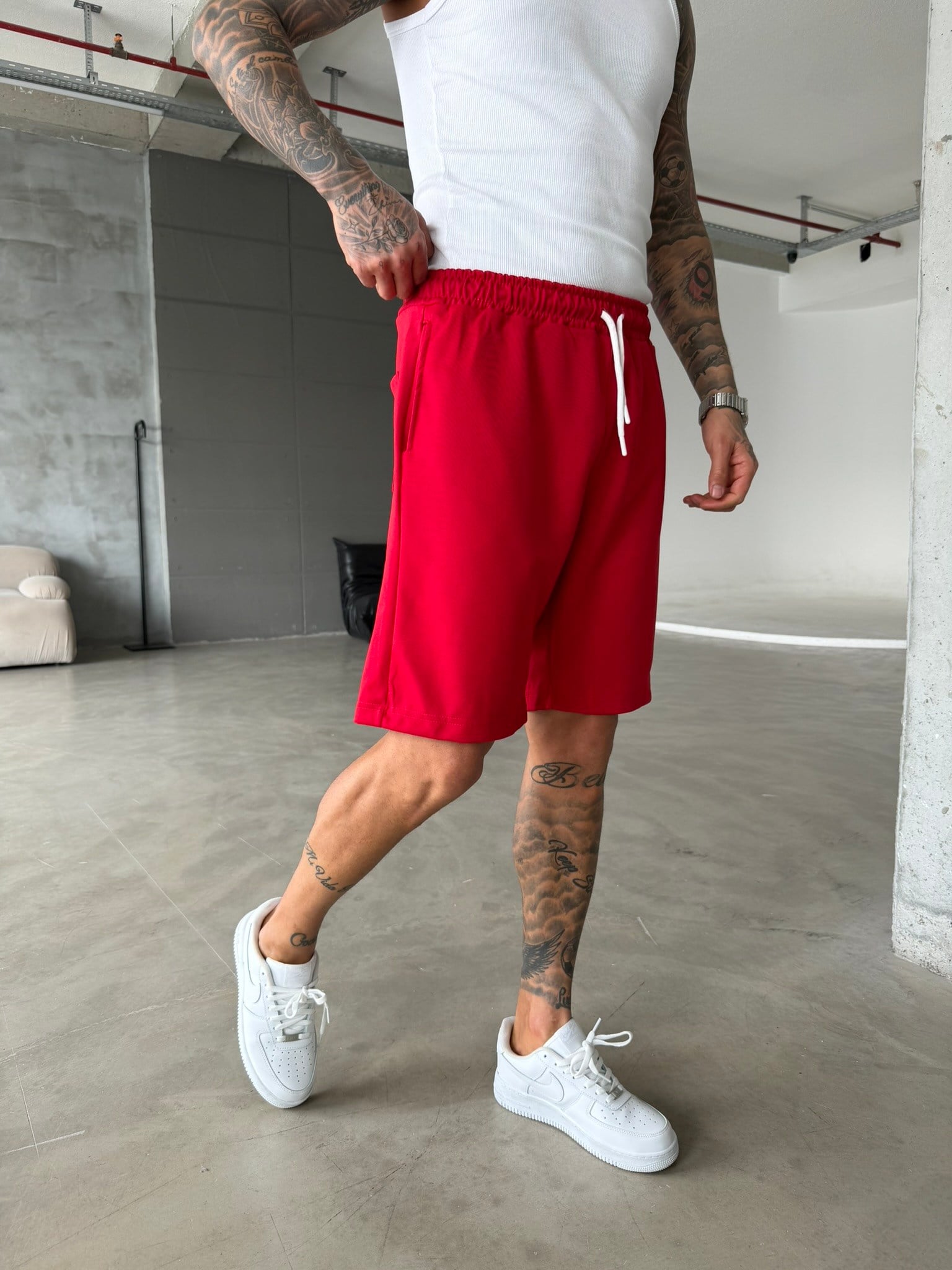 Basic Tek Nakışlı Şort - Kırmızı