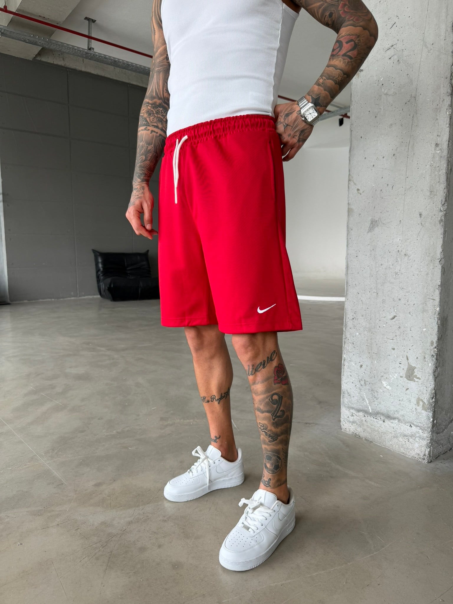 Basic Tek Nakışlı Şort - Kırmızı