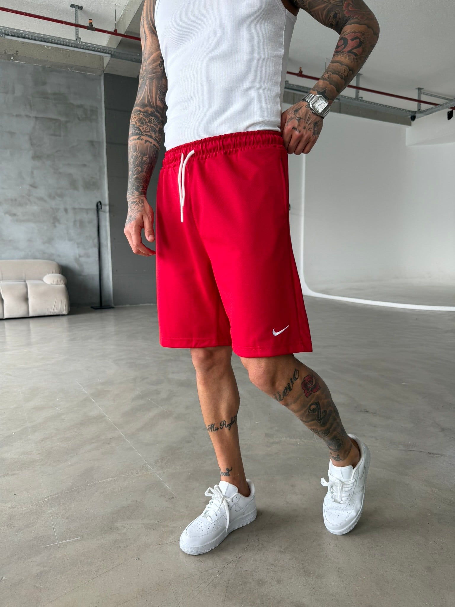 Basic Tek Nakışlı Şort - Kırmızı