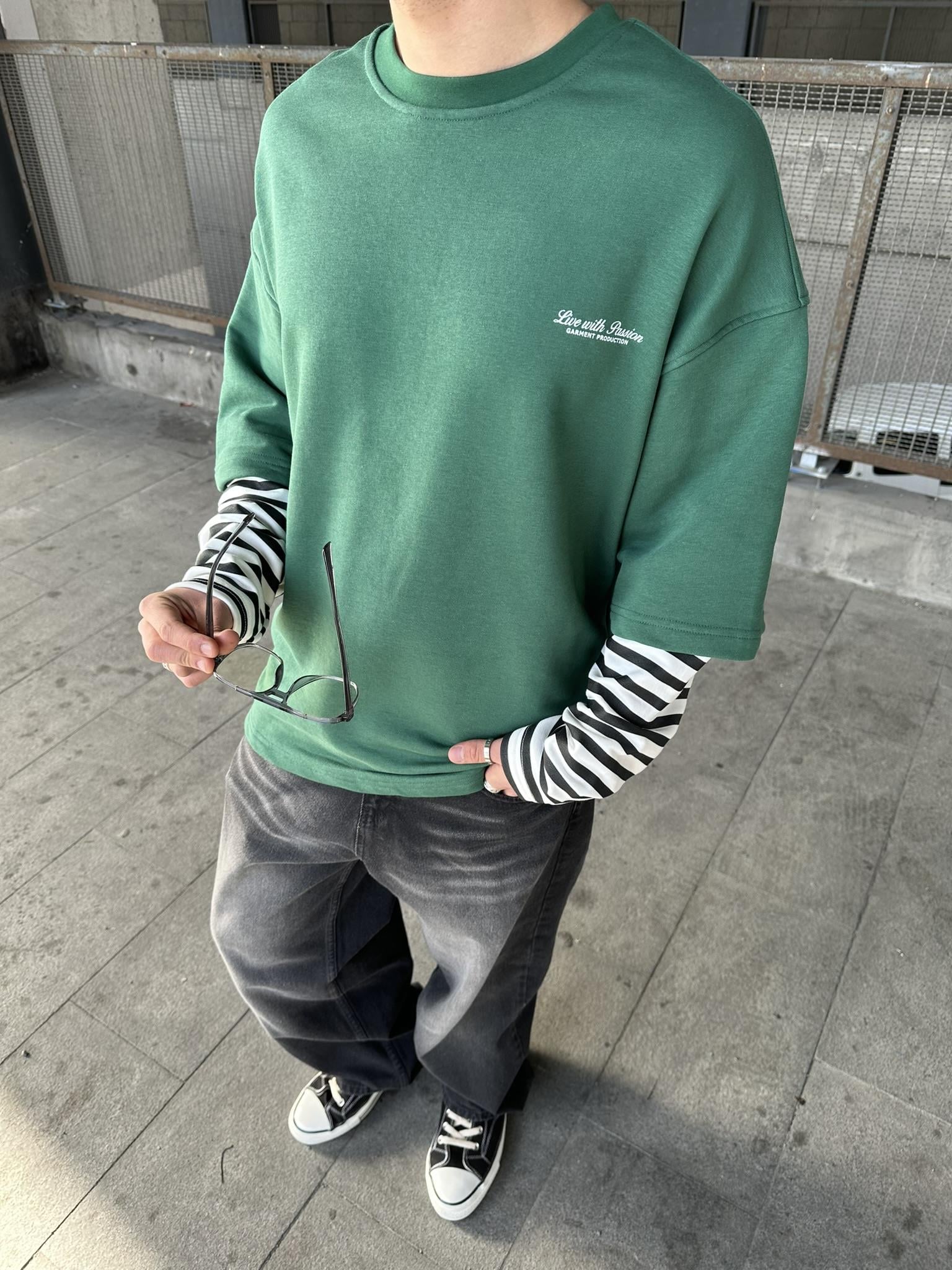 Bisiklet Yaka 'Live With Passion' Baskılı Sweatshirt Yeşil