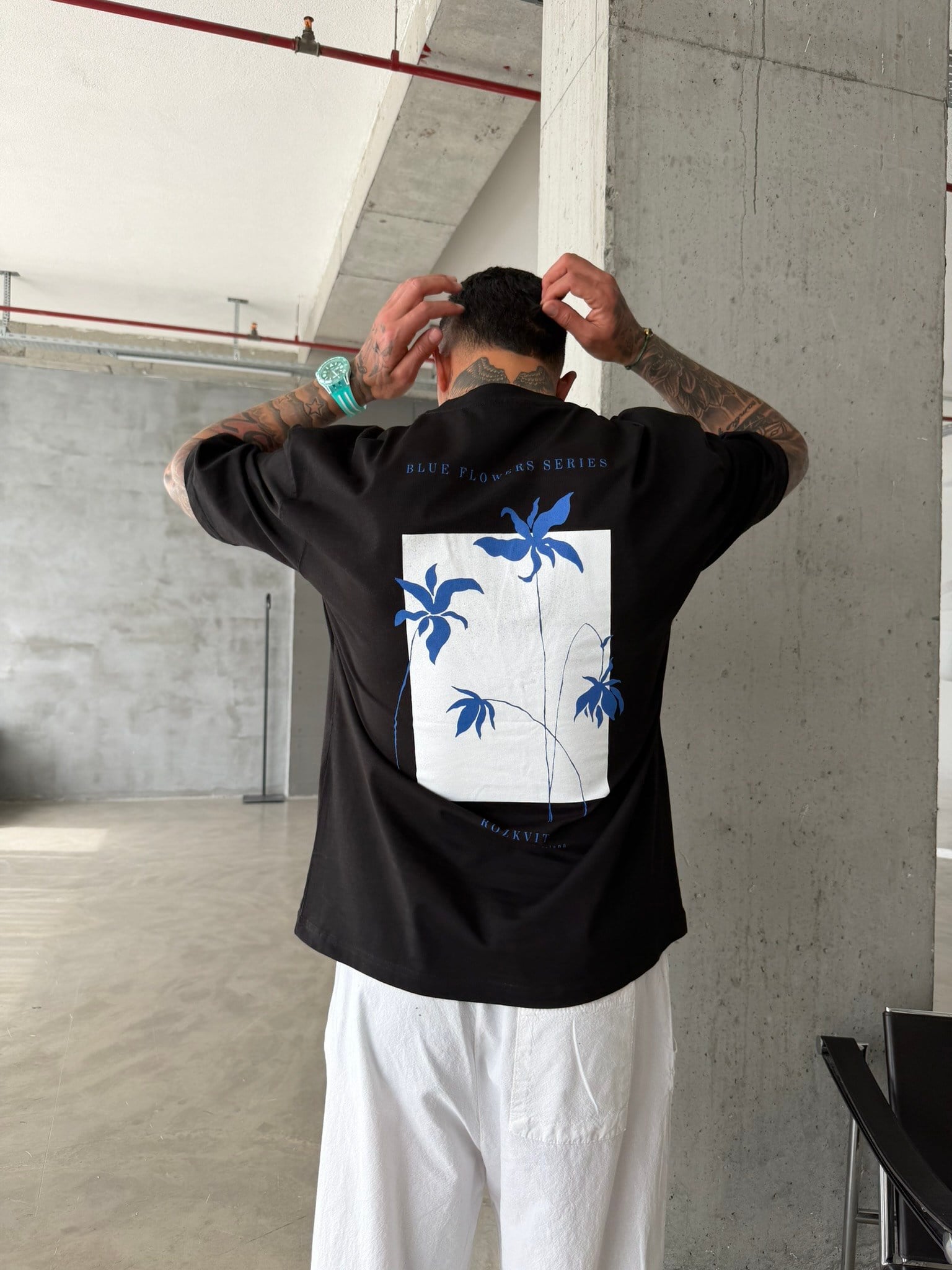 Blue Flowers Oversize T-Shirt - Siyah