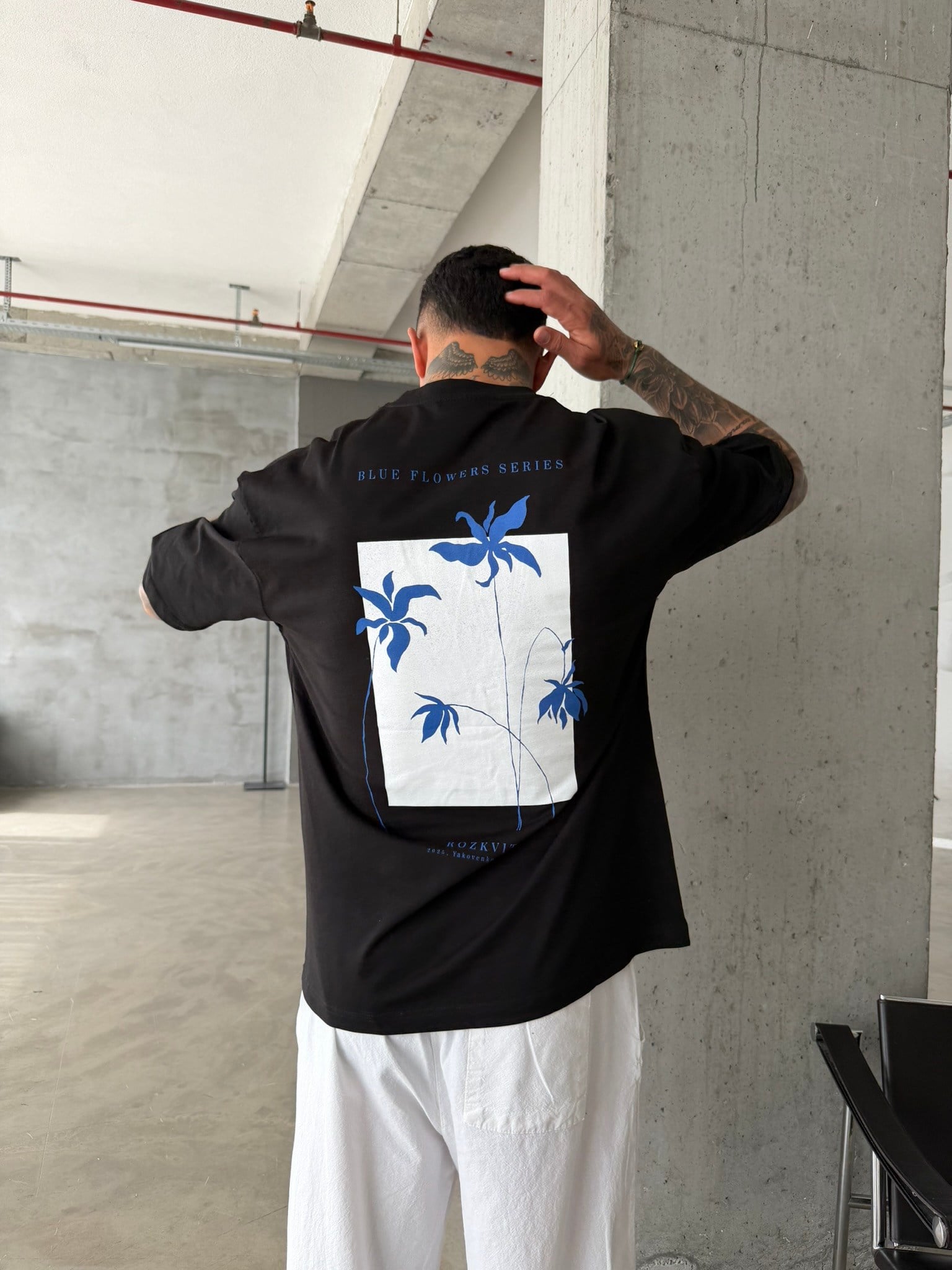 Blue Flowers Oversize T-Shirt - Siyah