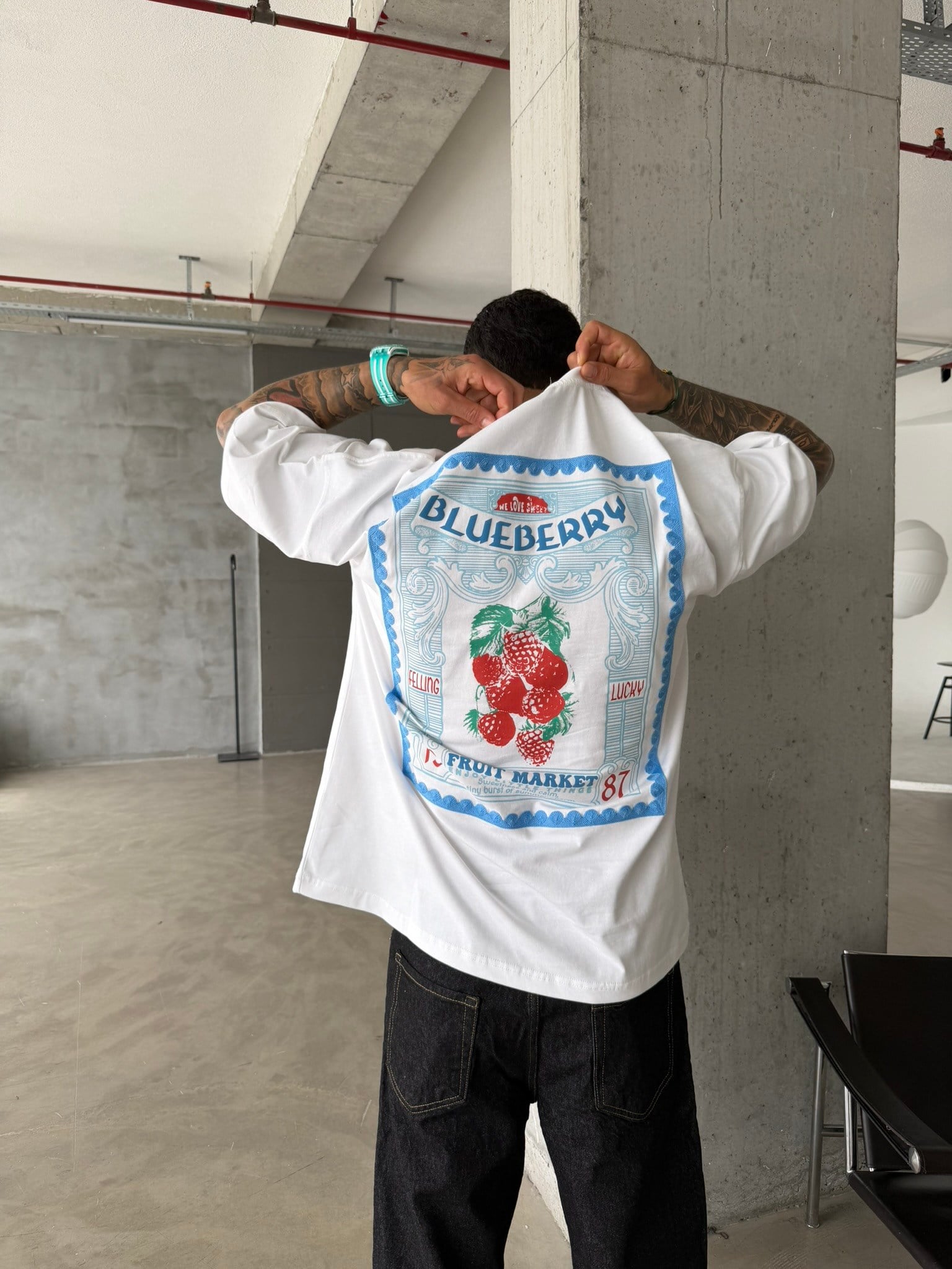 BlueBerry Nakışlı Premium T-Shirt - Beyaz