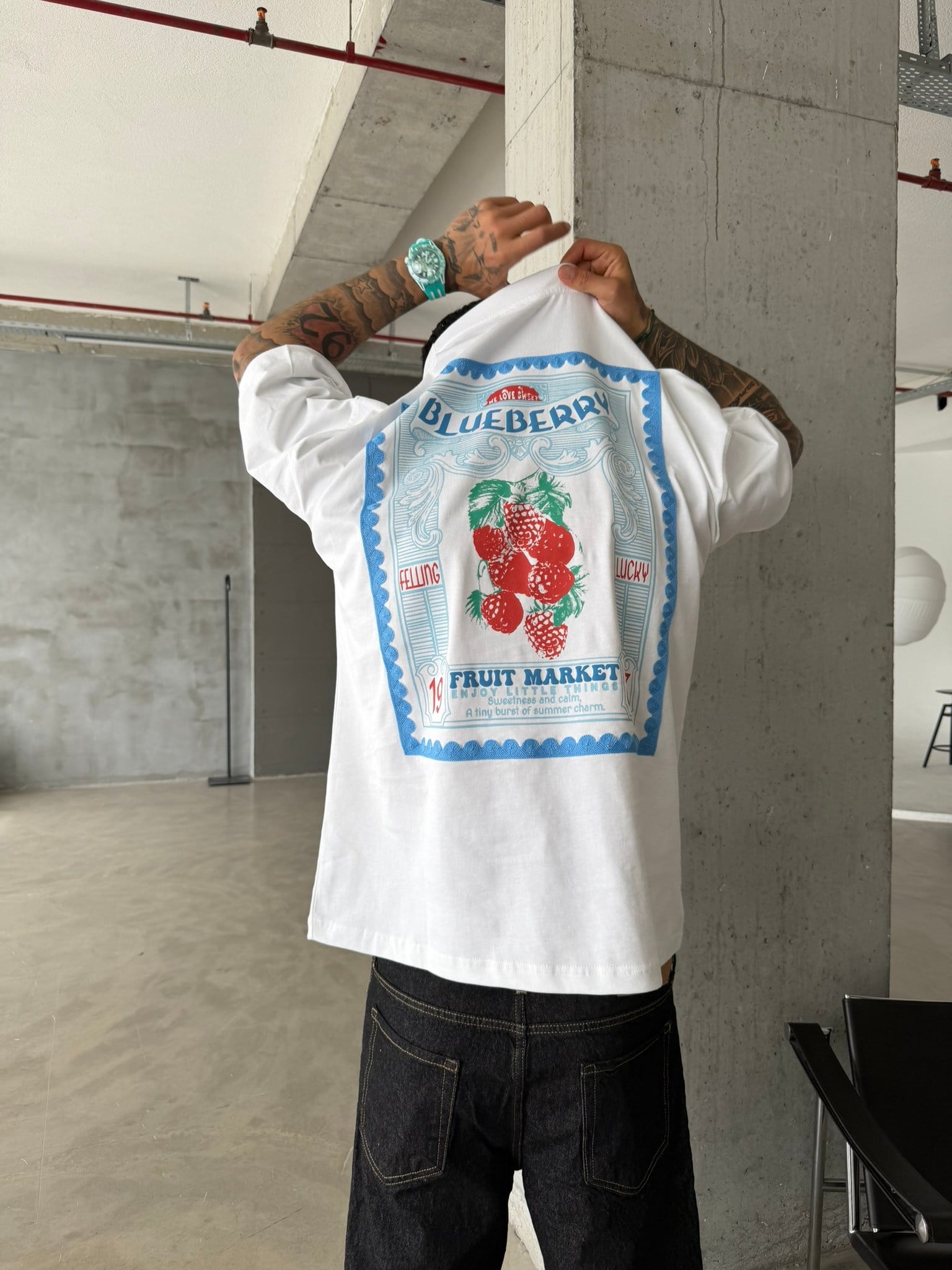 BlueBerry Nakışlı Premium T-Shirt - Beyaz