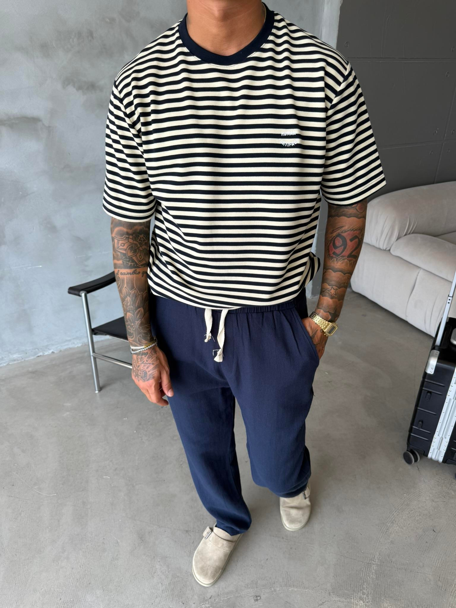 Cizgili Human Nakışlı T-Shirt - Lacivert