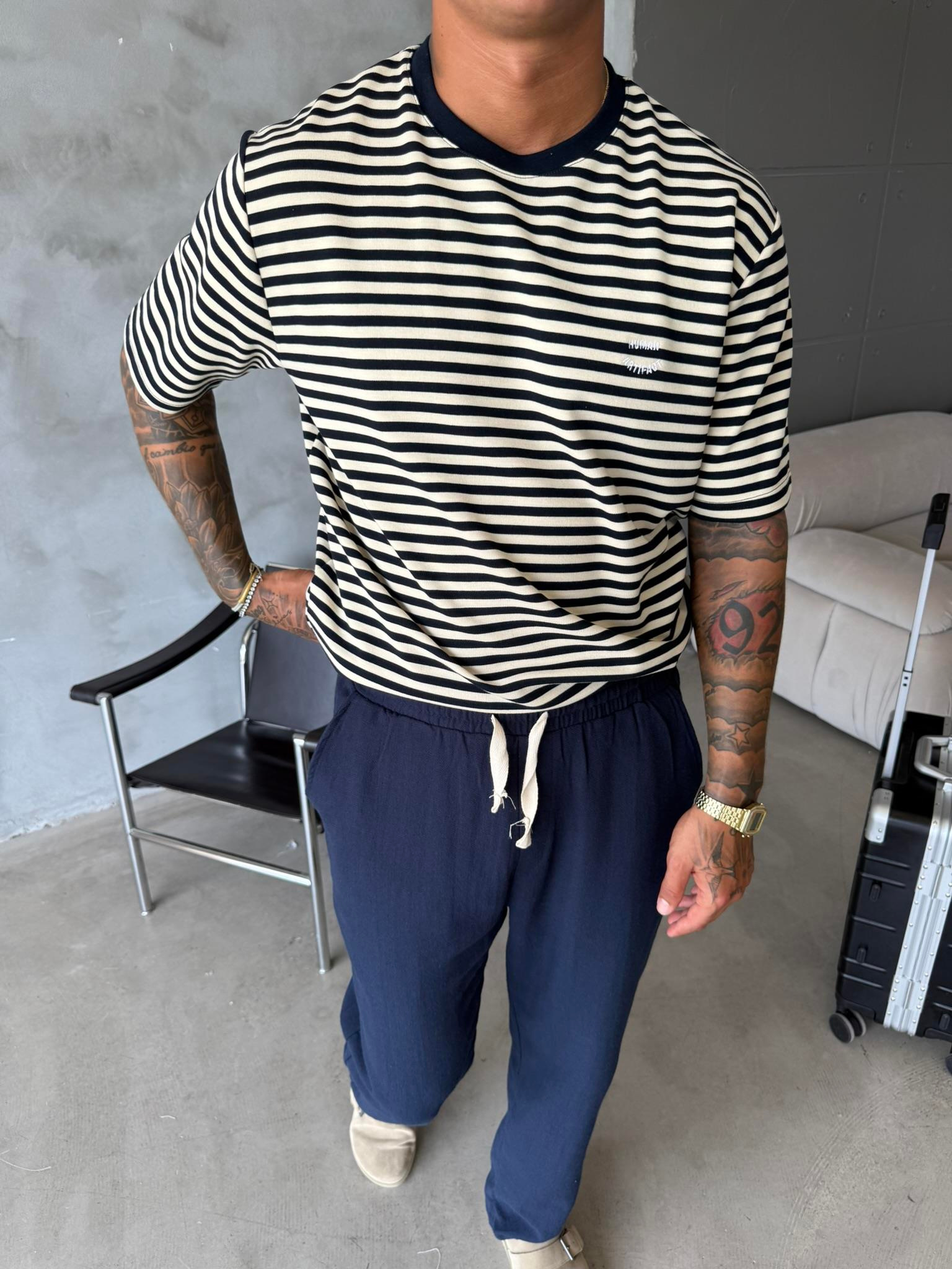 Cizgili Human Nakışlı T-Shirt - Lacivert