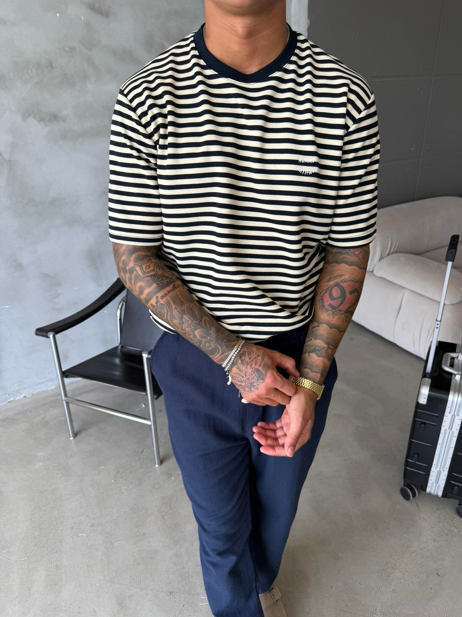 Cizgili Human Nakışlı T-Shirt - Lacivert