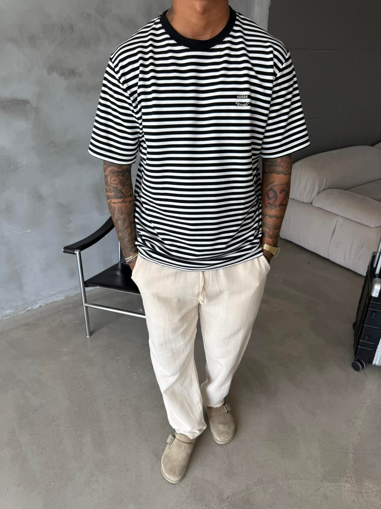 Cizgili Human Nakışlı T-Shirt - Siyah