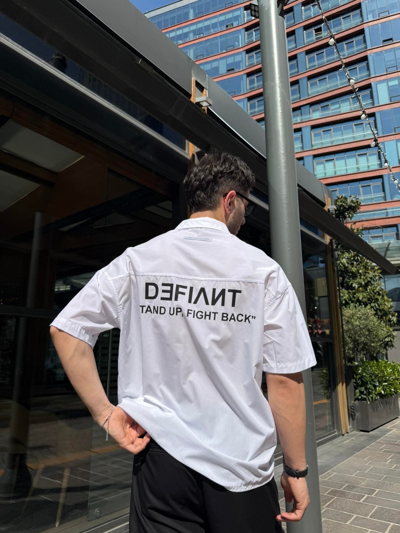 Defiant Baskılı Basic Gömlek - Beyaz