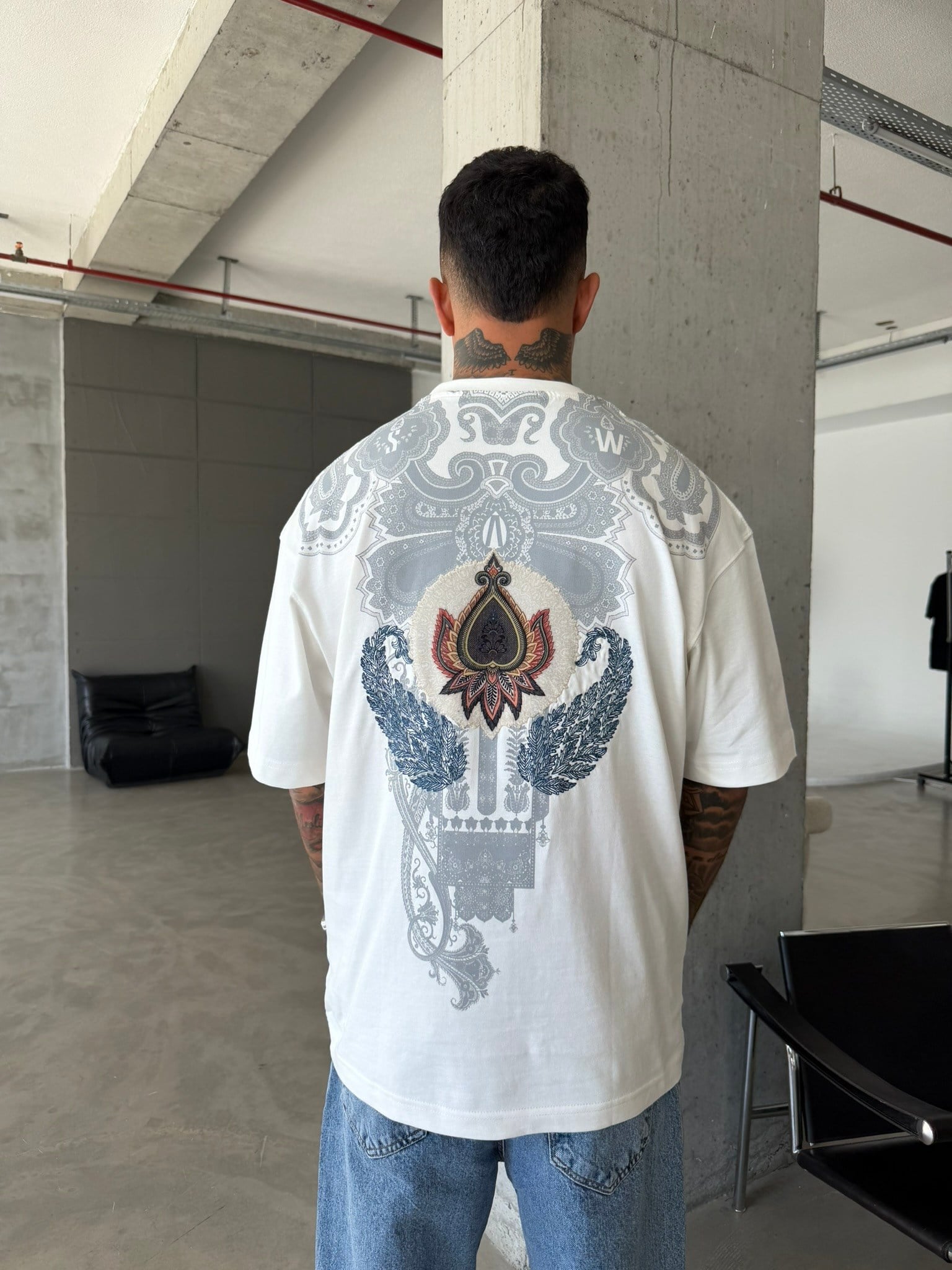 Desenli Premium Barok T-Shirt - Beyaz