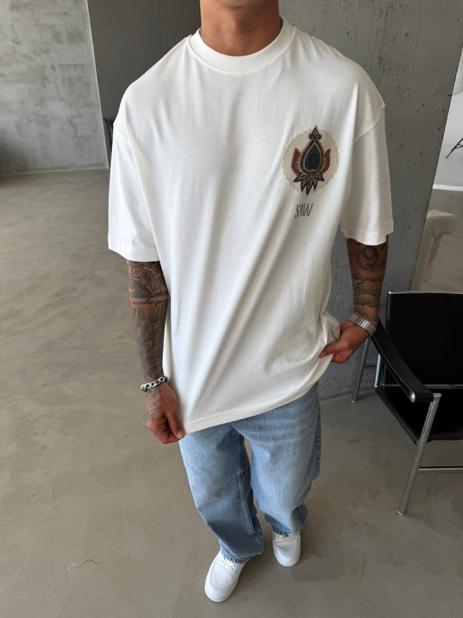 Desenli Premium Barok T-Shirt - Beyaz