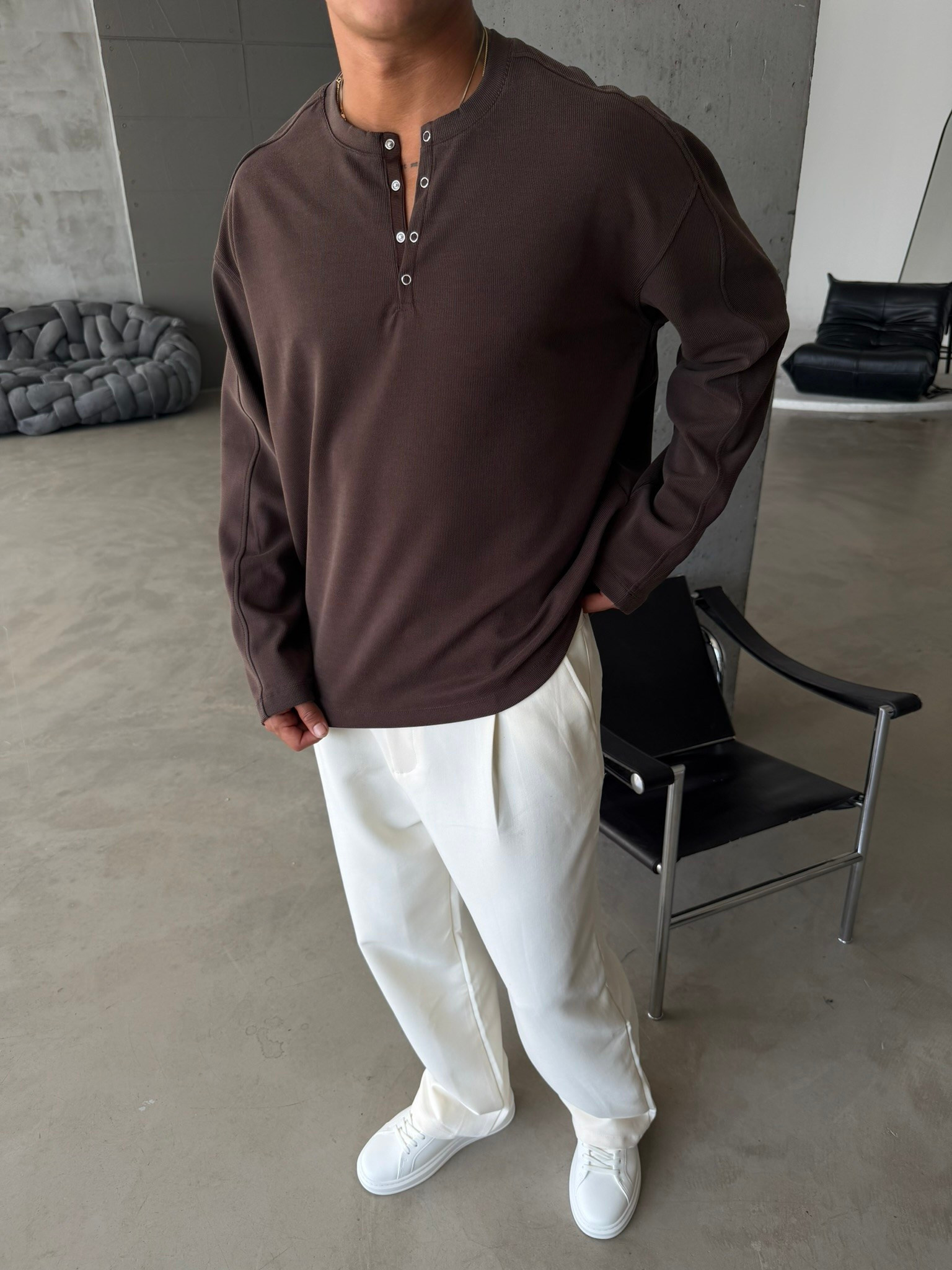 Düğmeli Henly Yaka Premium Sweat