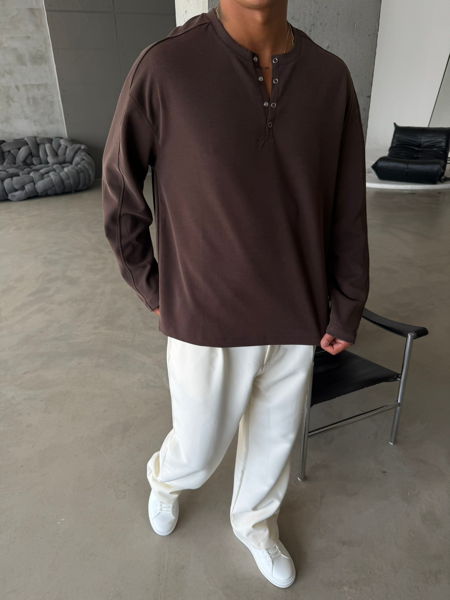 Düğmeli Henly Yaka Premium Sweat