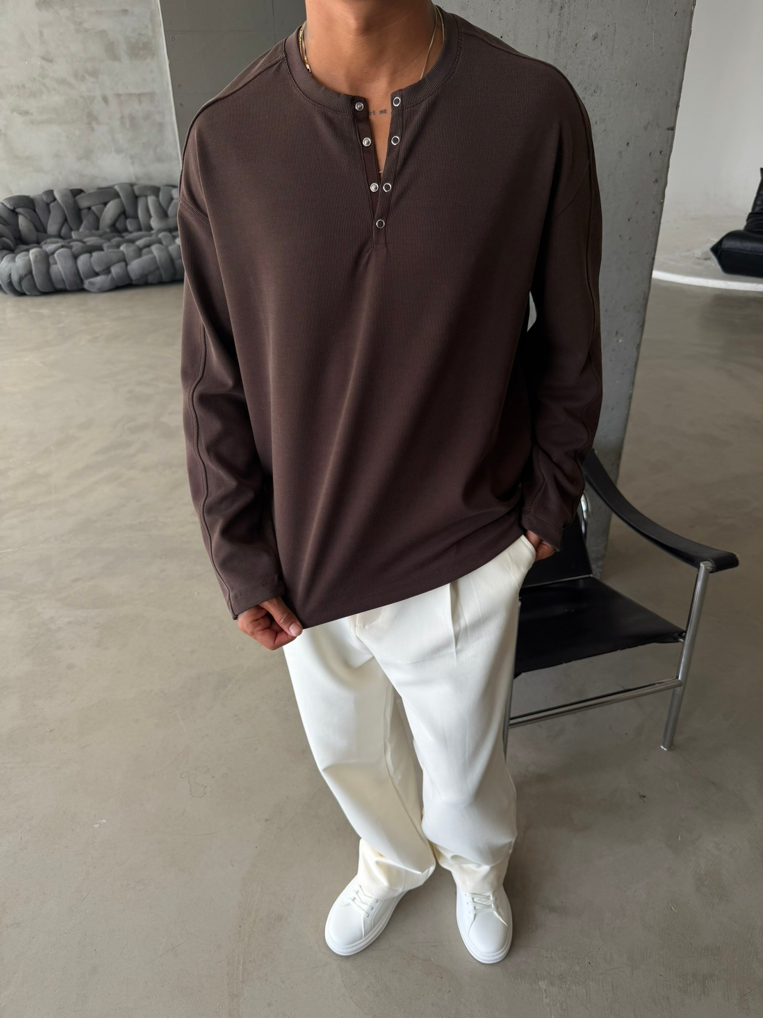 Düğmeli Henly Yaka Premium Sweat