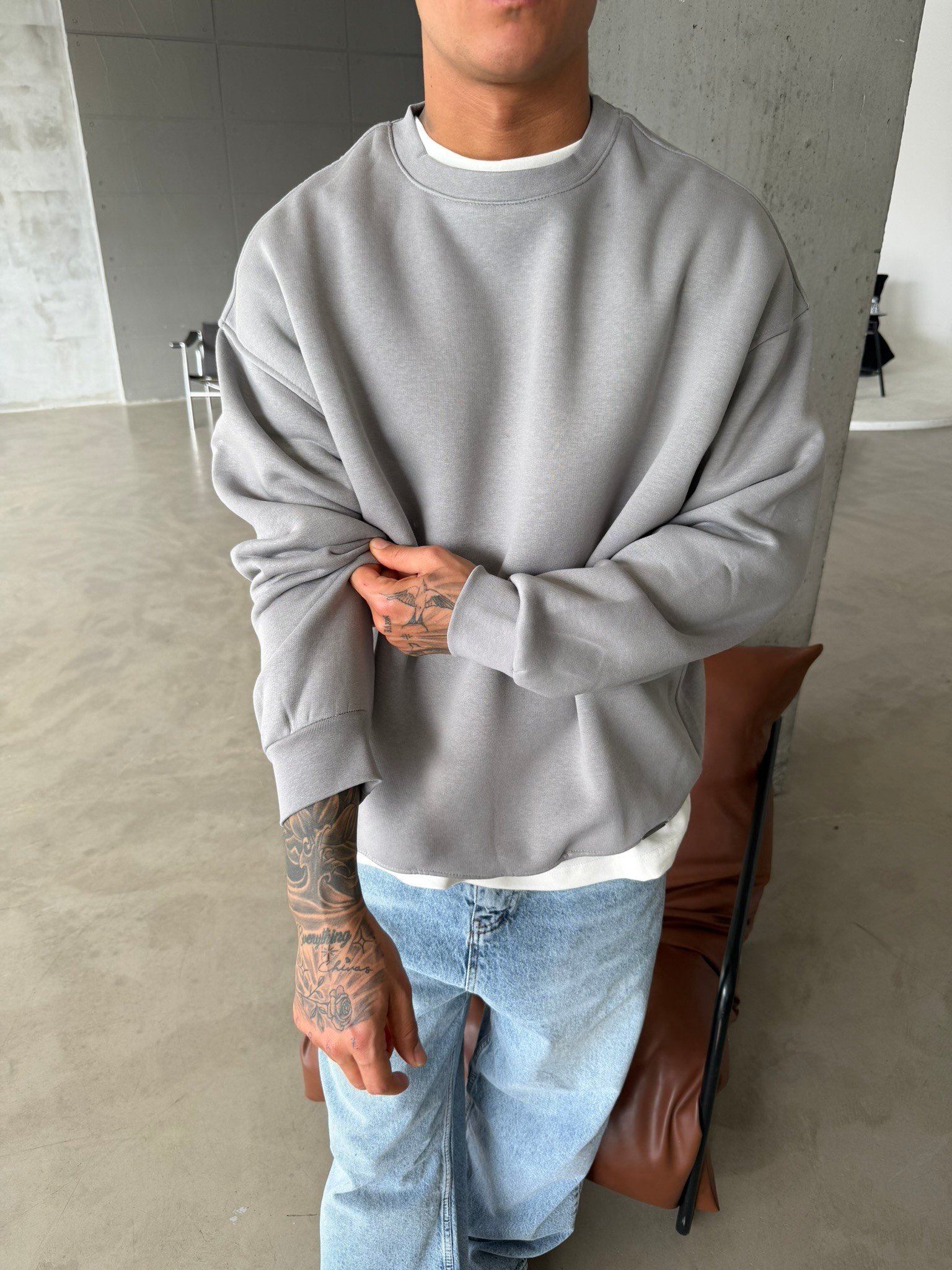 Düz Basic Bisiklet Yaka Sweat - Füme