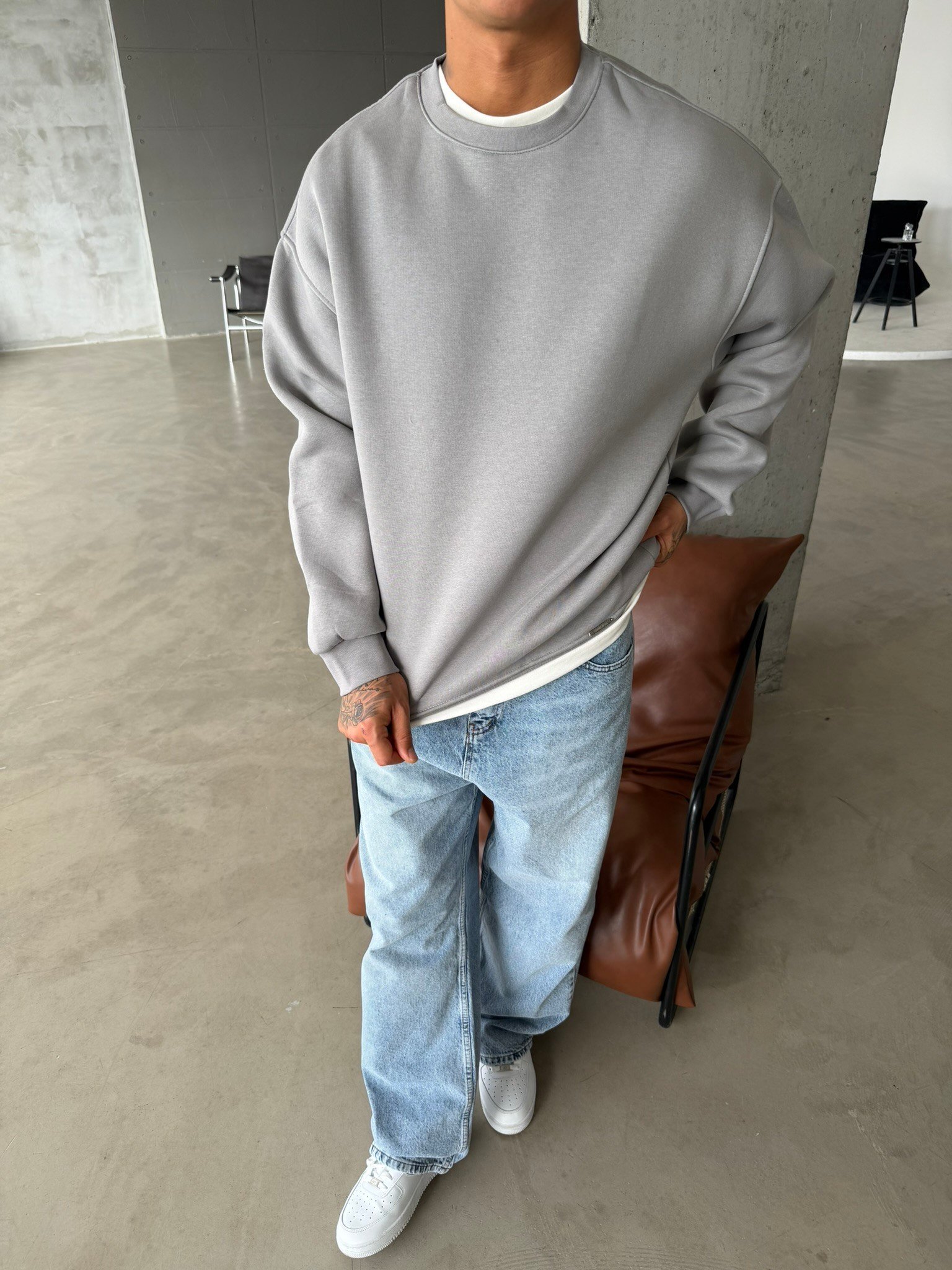 Düz Basic Bisiklet Yaka Sweat - Füme