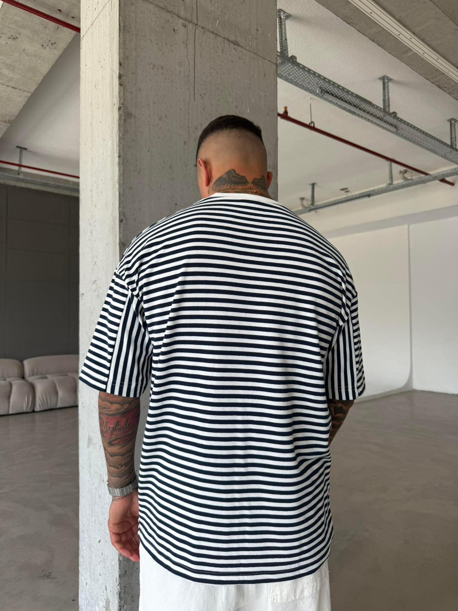 Erkek Oversize Cizgili Rahat T-Shirt - Mavi