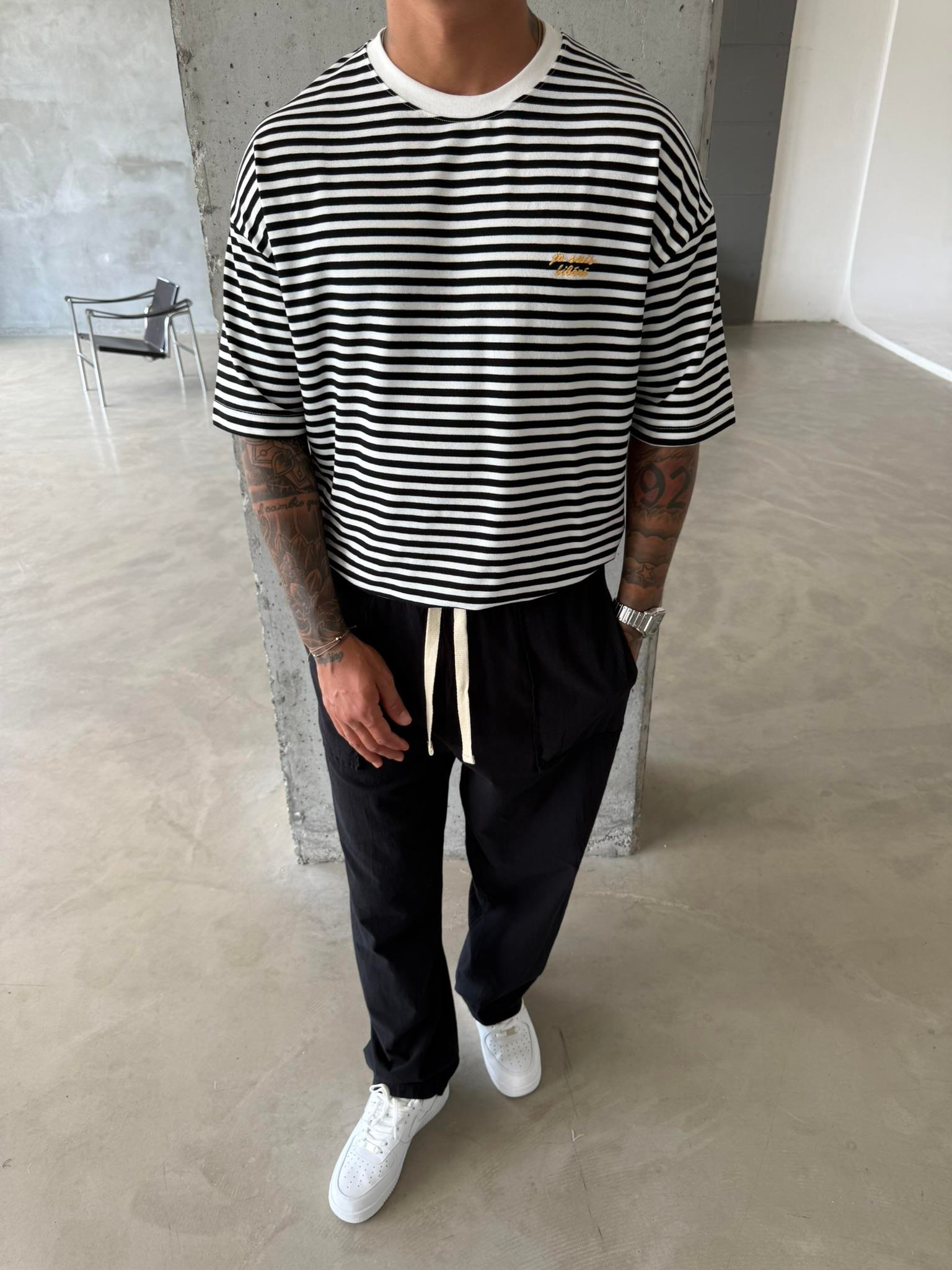Erkek Oversize Cizgili Rahat T-Shirt - Siyah