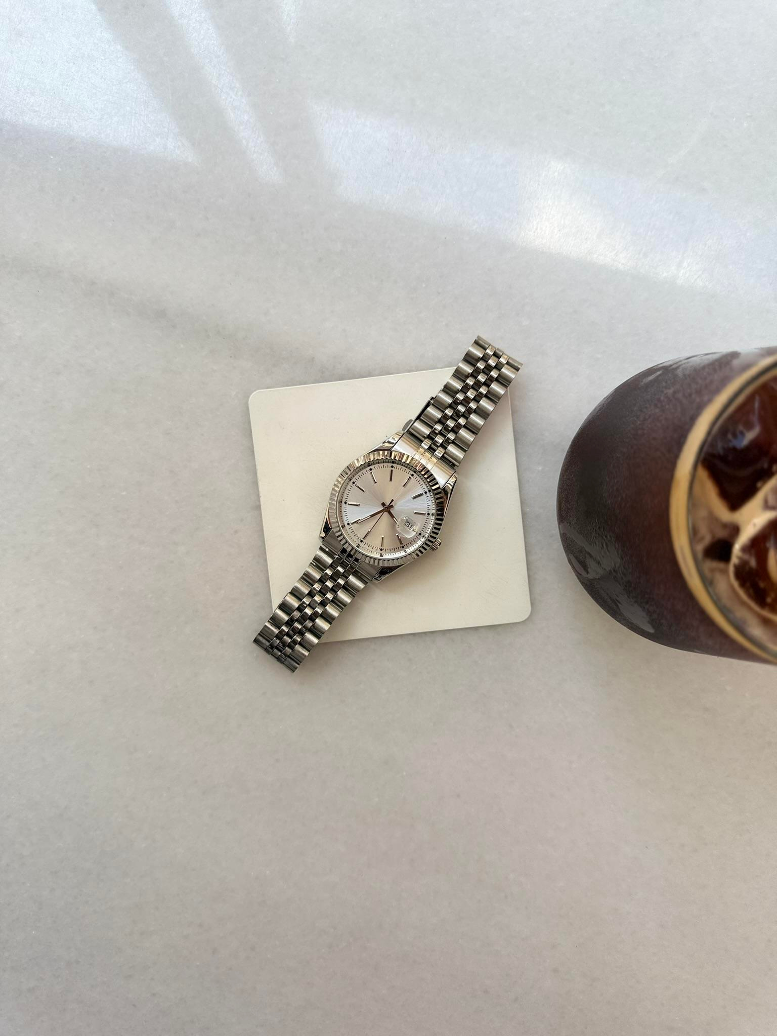 İcon Çelik Takvimli Lüx Kol Saati - Beyaz