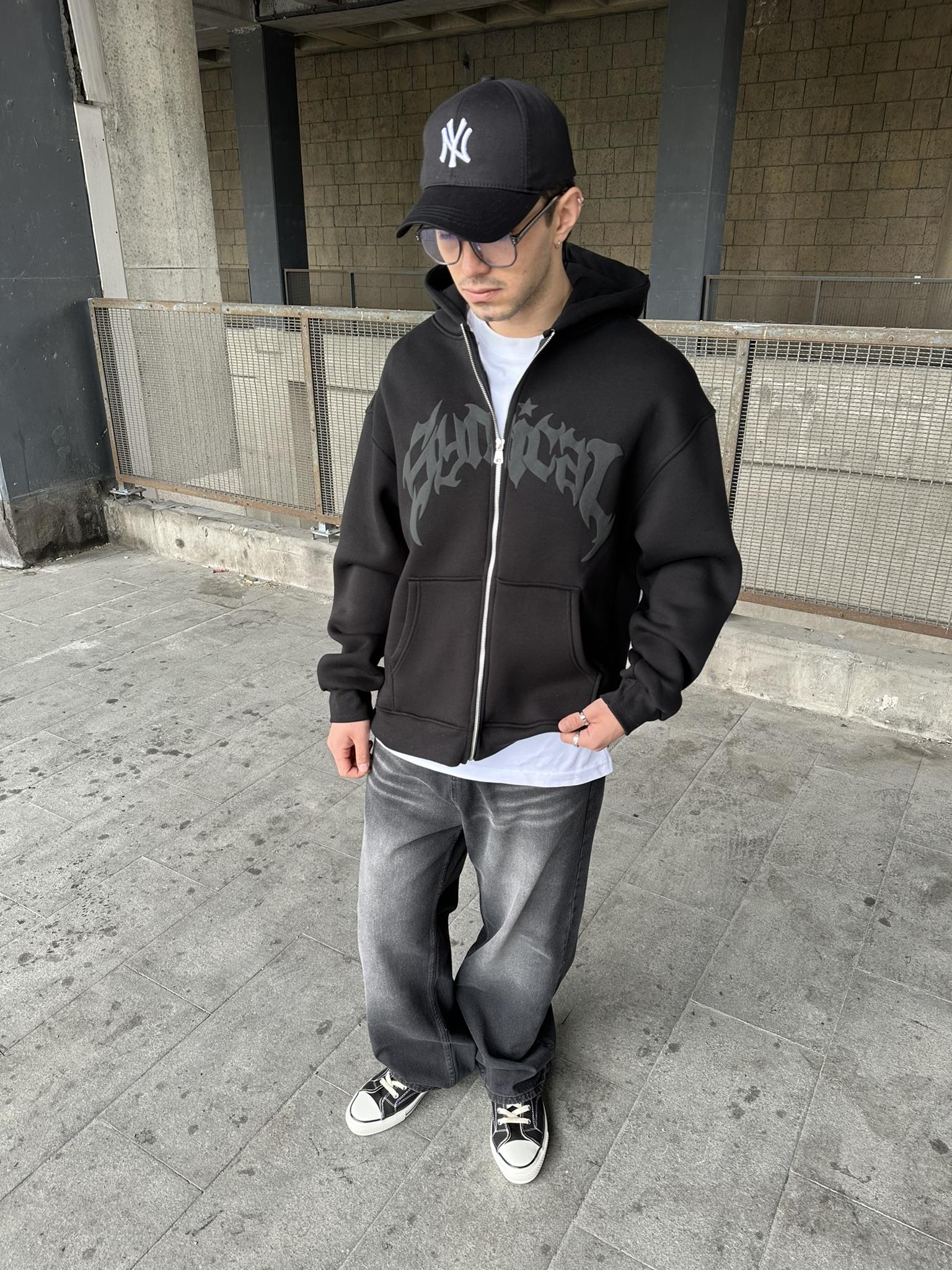 Kapüşonlu 'SYMİRCAL' Kabartmalı Baskı Zip Oversize Hırka Siyah